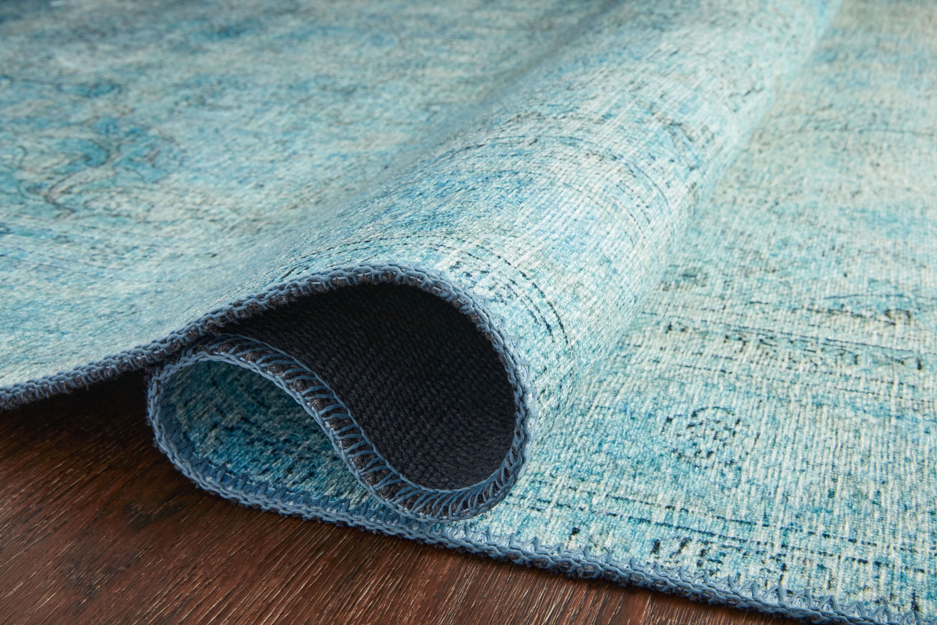 Blue Floral Hand-Knotted Wool and Synthetic Area Rug 5' x 7'