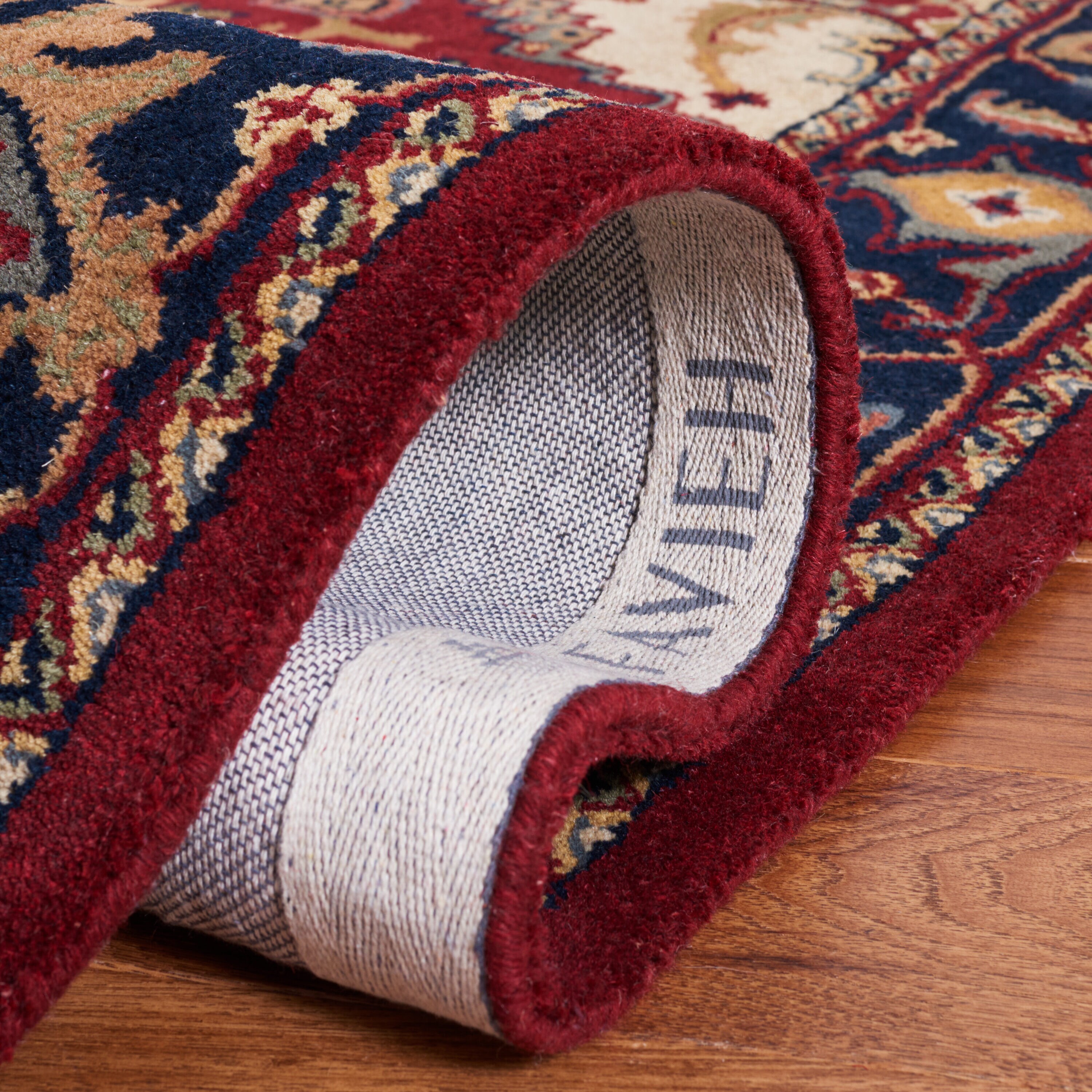 Elegant Heritage Square Red Wool 6' Tufted Area Rug