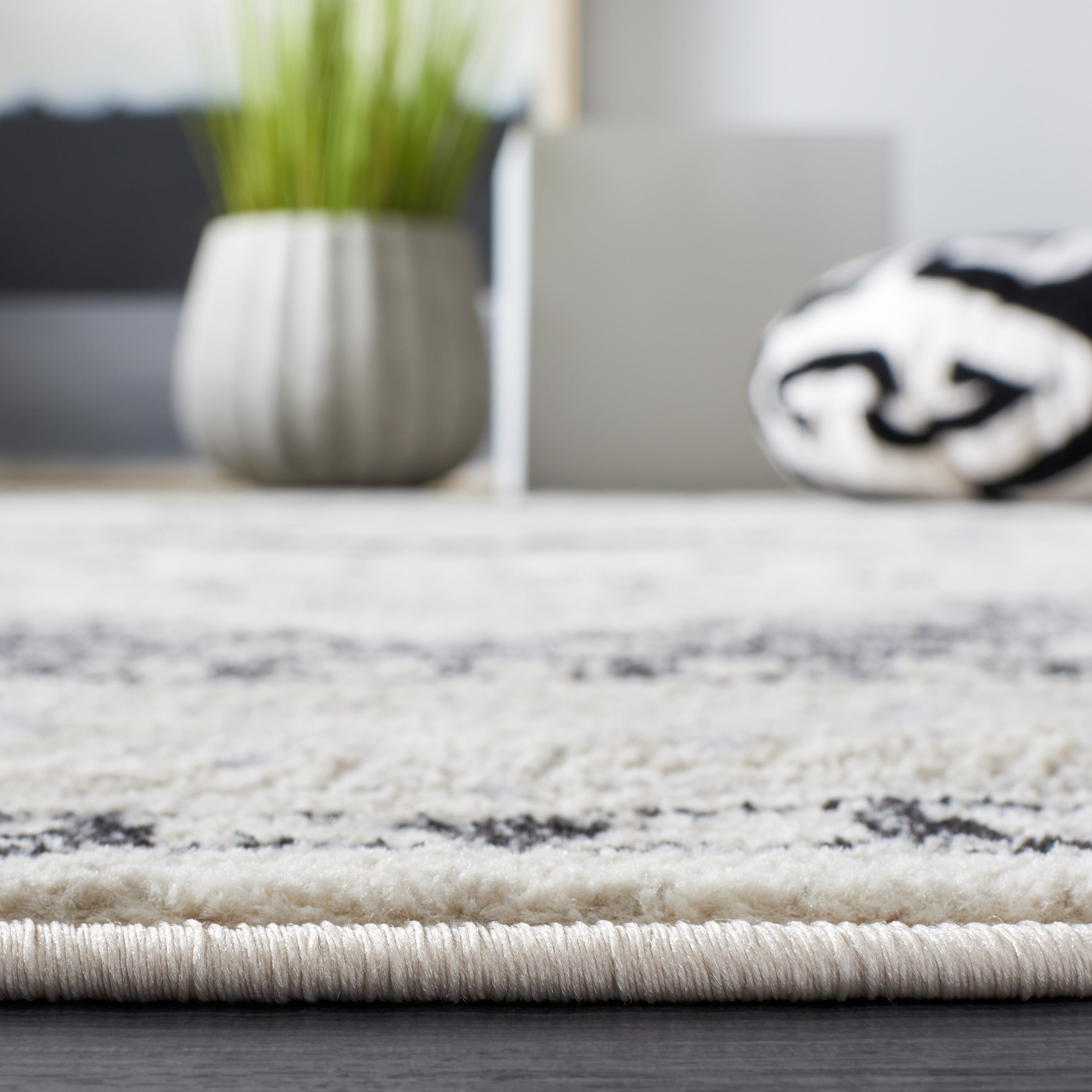Safavieh BNT851C-6 rugs - View #7