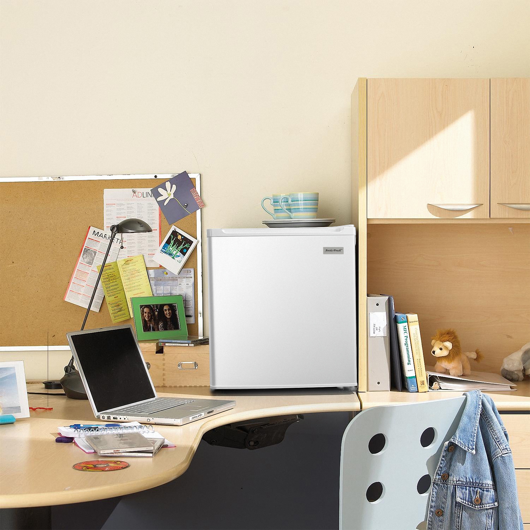 Buy a Mini Fridge and Turn Your Office Cubicle Into an Oasis