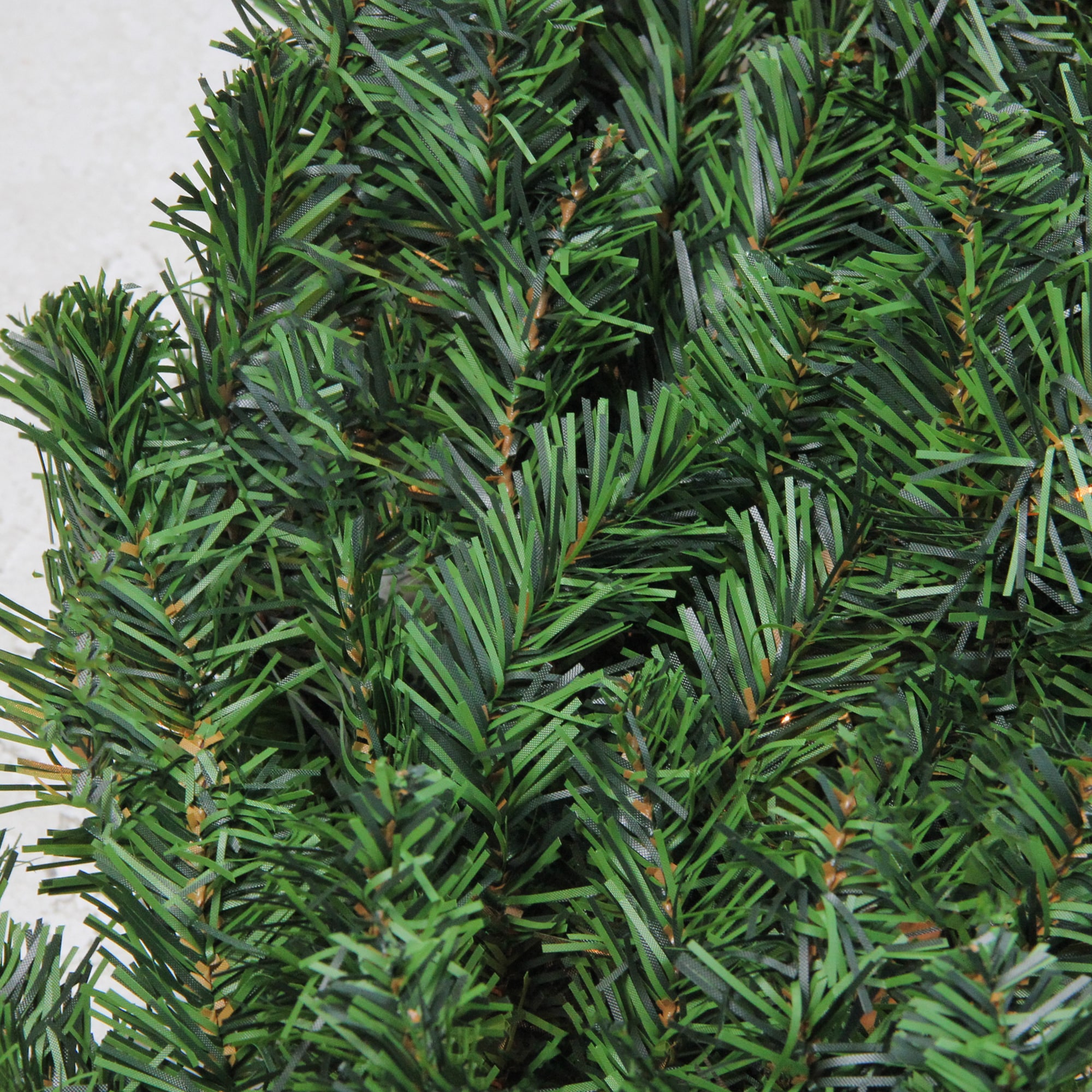 Northlight 32913287 Artificial-Christmas-Wreaths - View #3