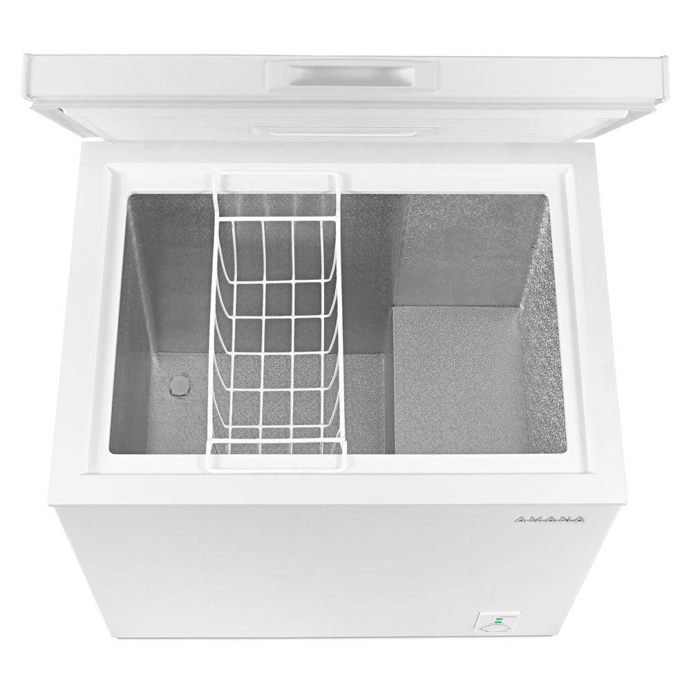 Amana 5.3-cu ft Manual Defrost Chest Freezer (White) at Lowes.com