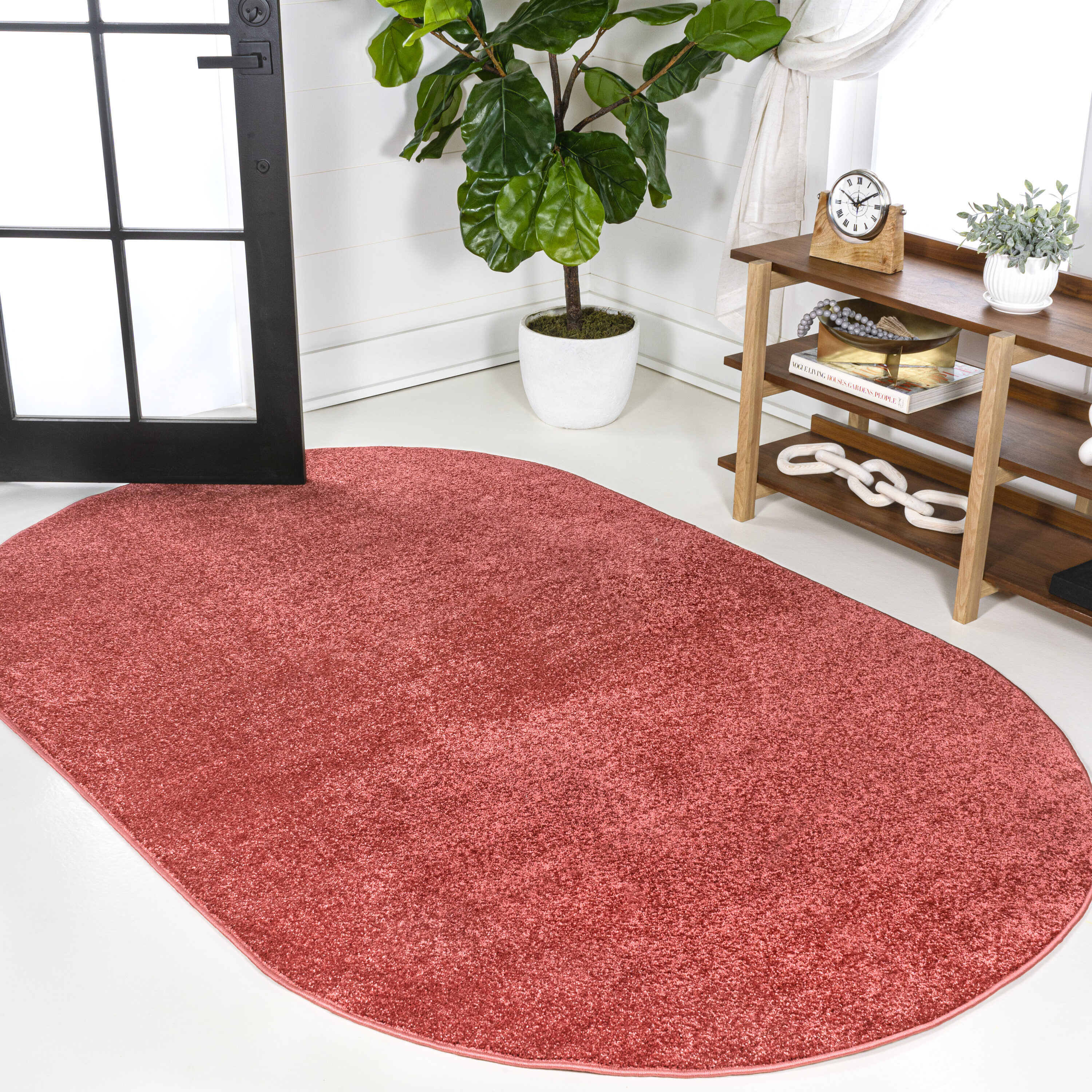 JONATHAN  Y SEU100E-4OV SUPERSOFT Haze Solid Low-Pile 4 x 6 (ft) Loomed Polypropylene Red Oval Indoor Solid Mid-Century Modern Area rug