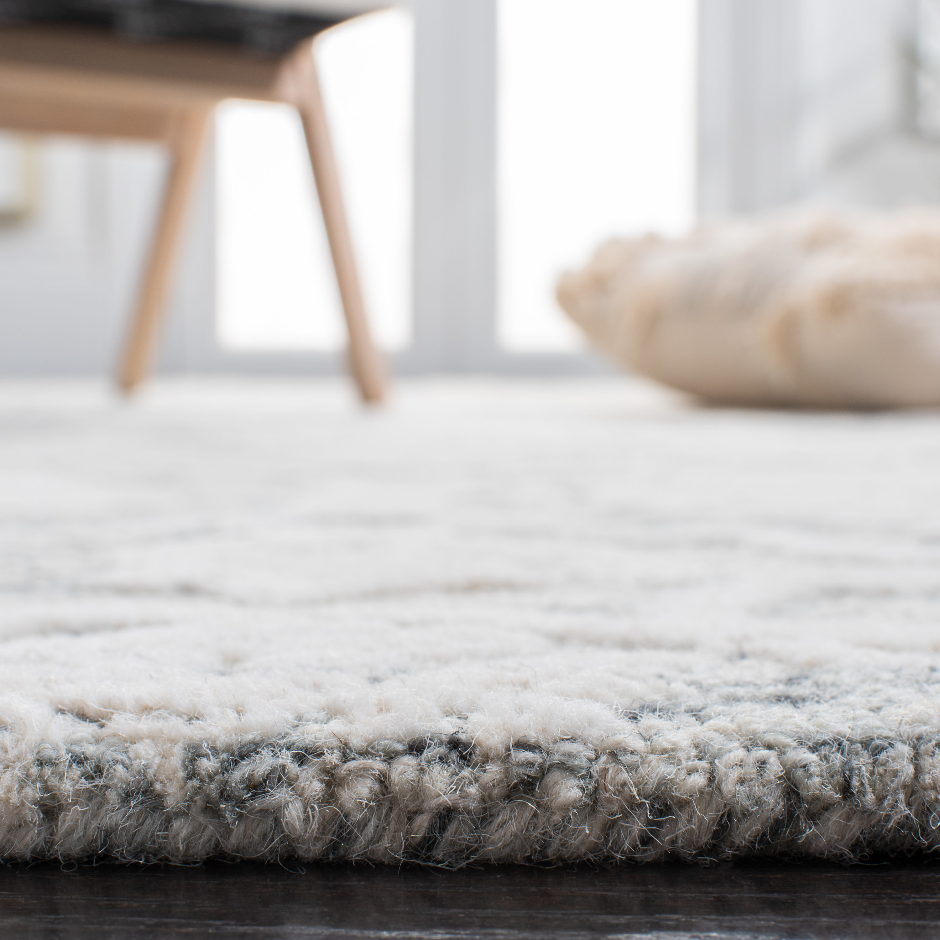 Safavieh MET996H-6SQ rugs - View #7