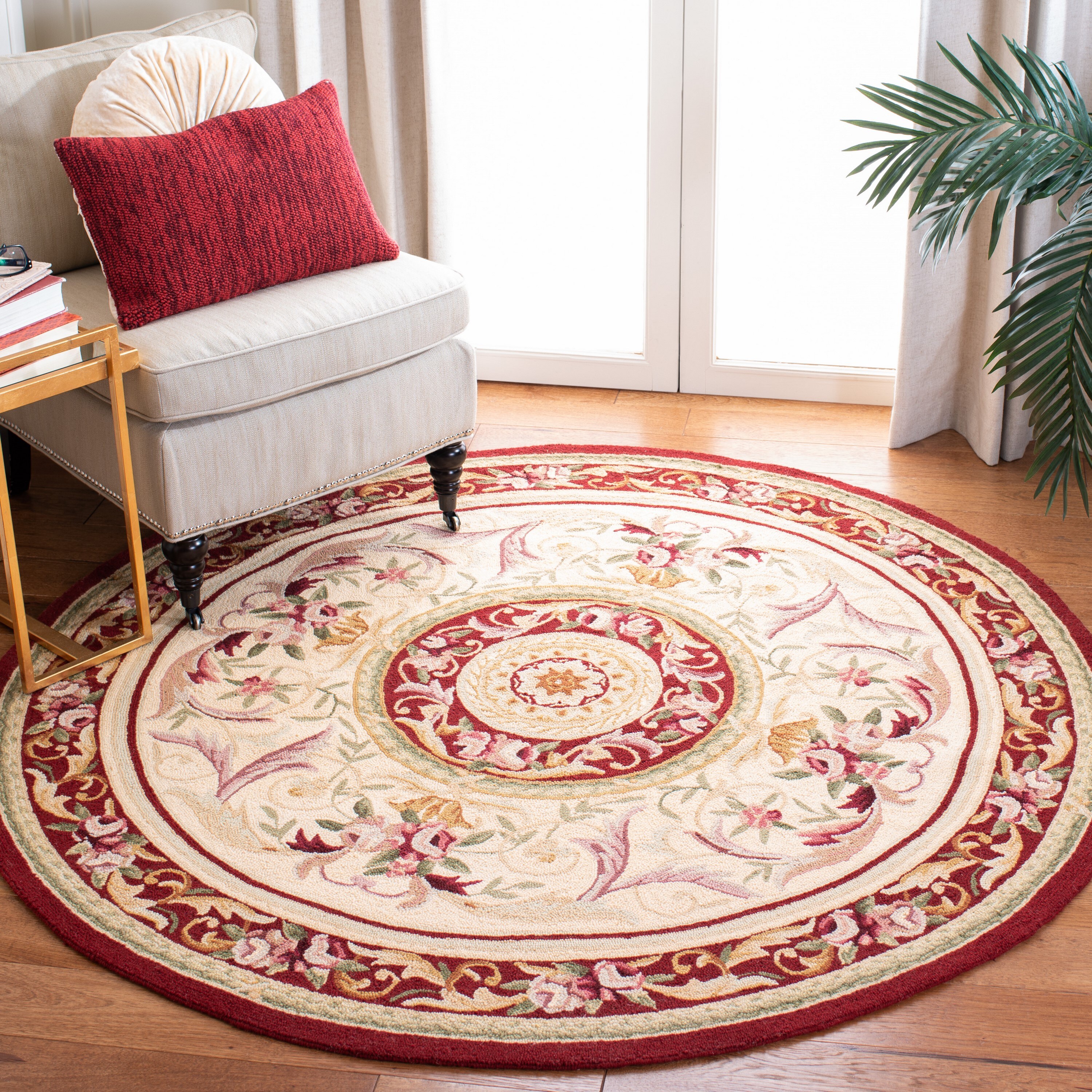 Safavieh Hand-hooked Botanical Burgundy Wool Rug (8' Round) for