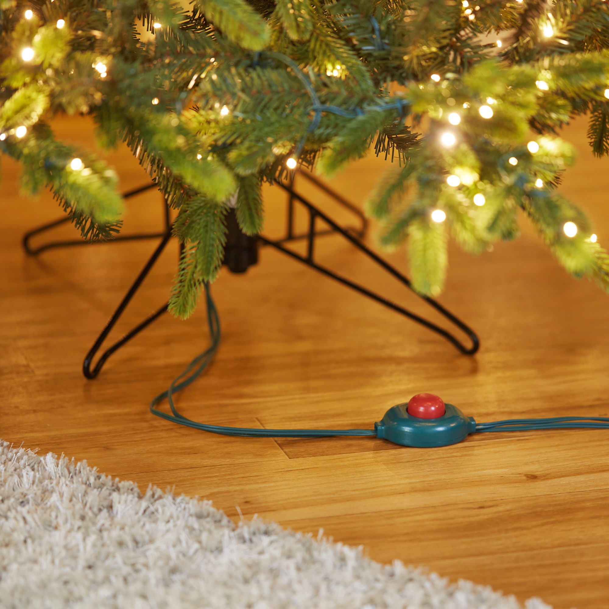 GE 20111LO Artificial-Christmas-Trees - View #8