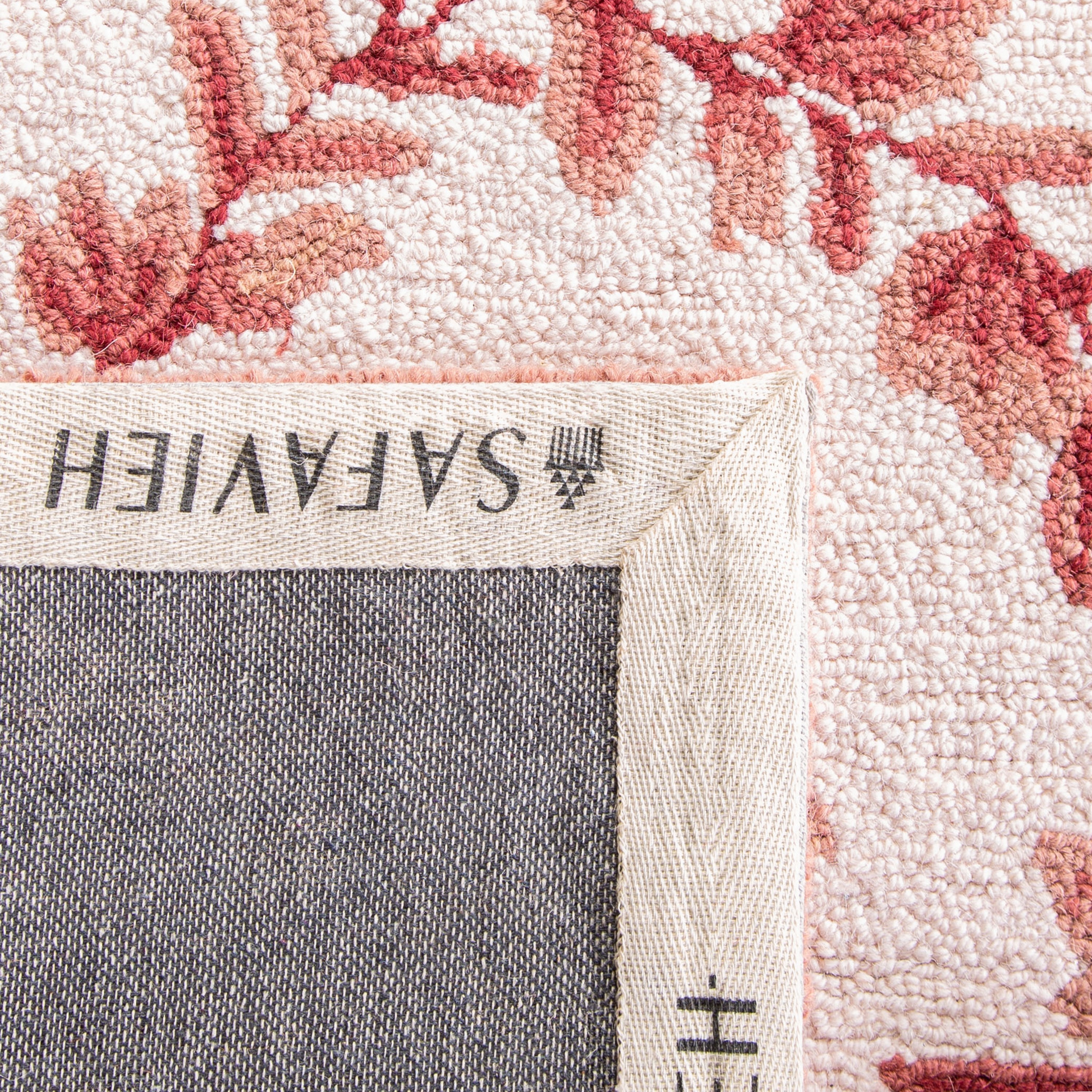 Safavieh HK55C-4R rugs - View #5