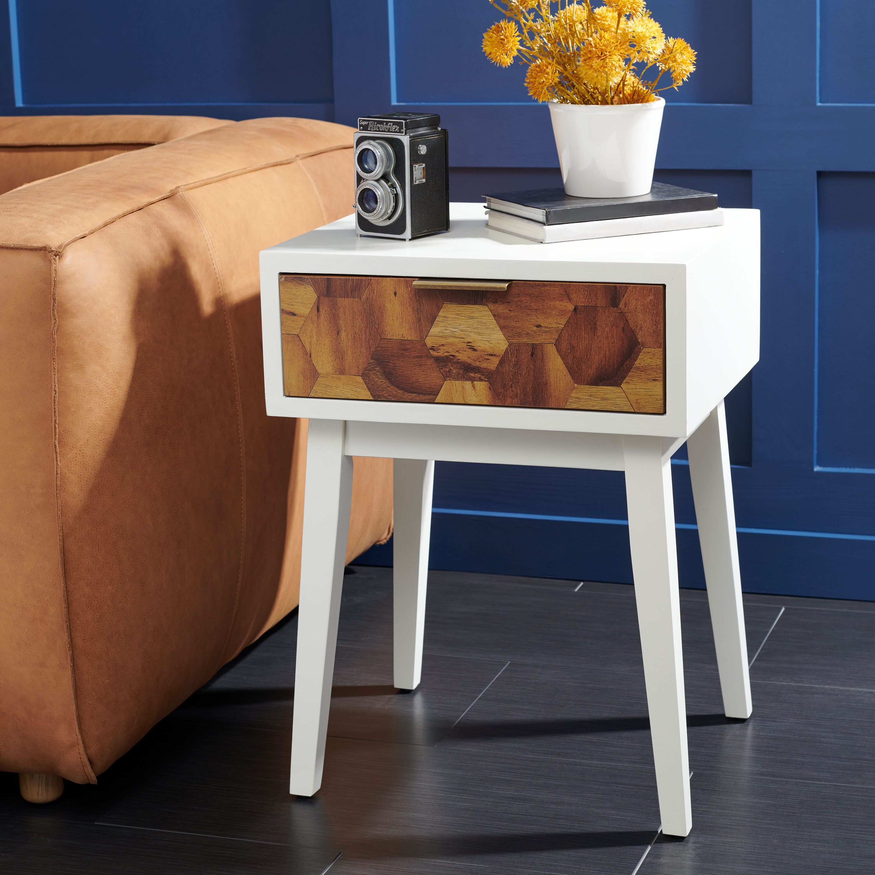 Safavieh ACC6600A Accent Table 17.99-in W x 24.02-in H White/Natural Wood Rectangular Midcentury End Table Assembly Required