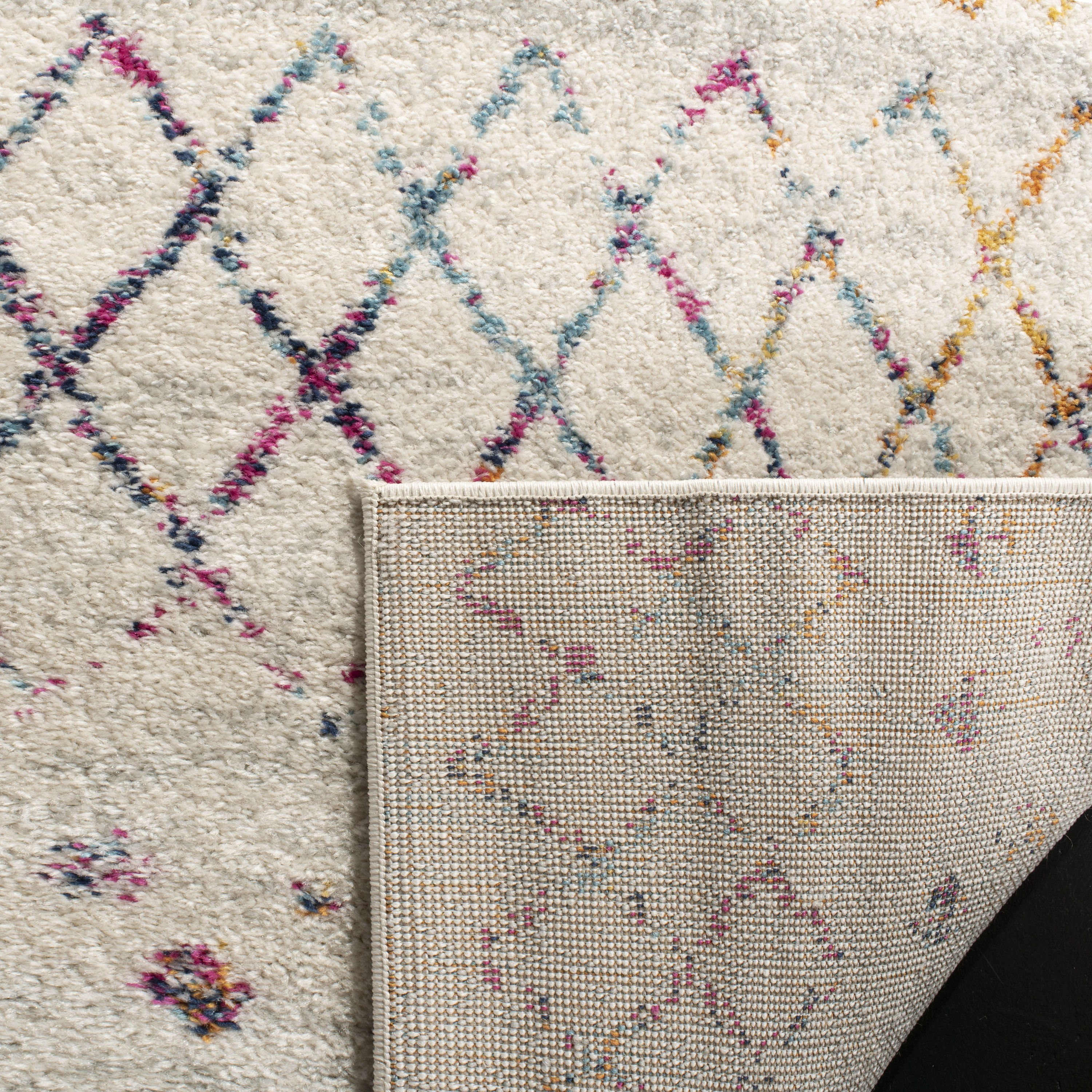 Safavieh MAD798A-9SQ rugs - View #4