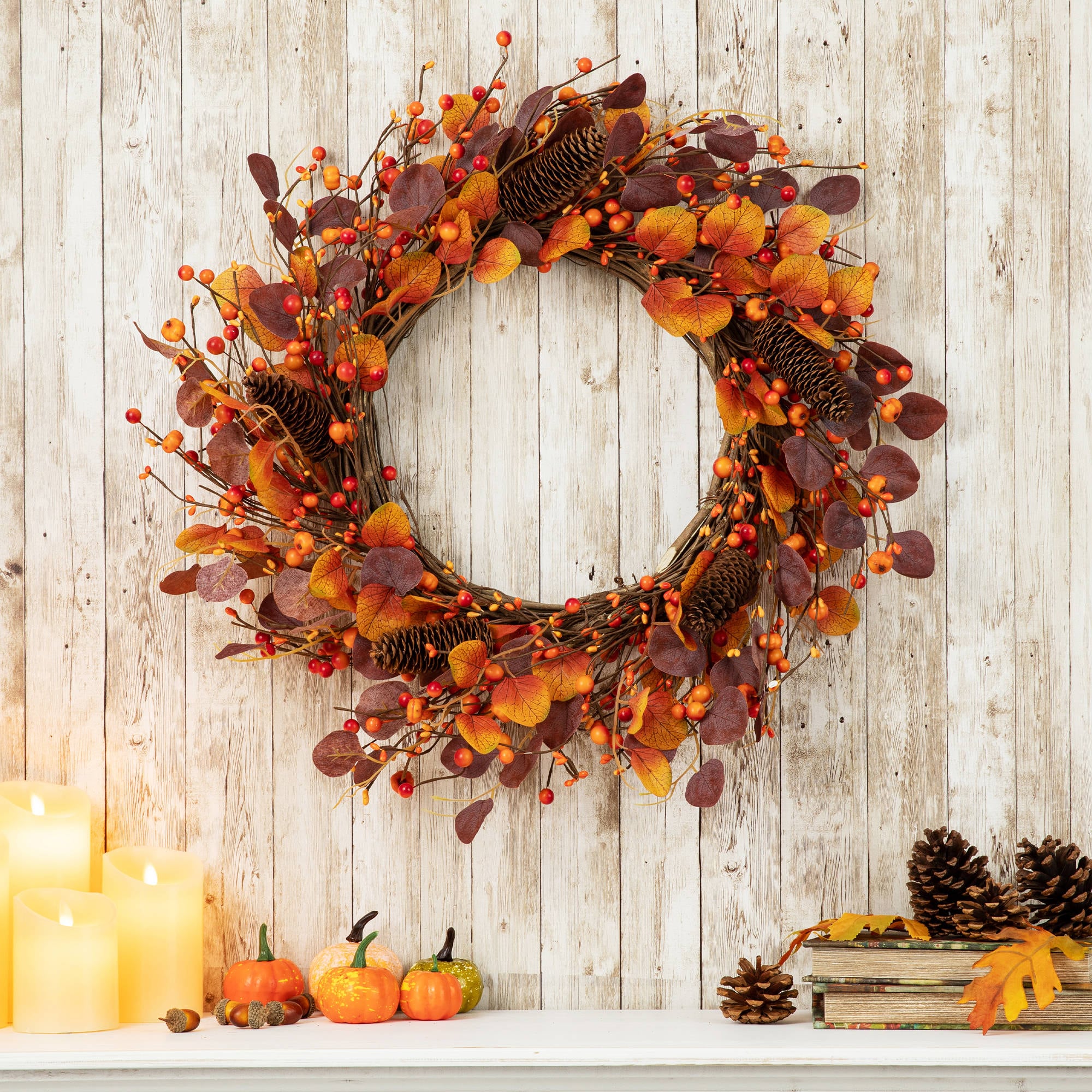 Glitzhome 22-in Berries Artificial Wreath in the Fall Wreaths & Garland ...