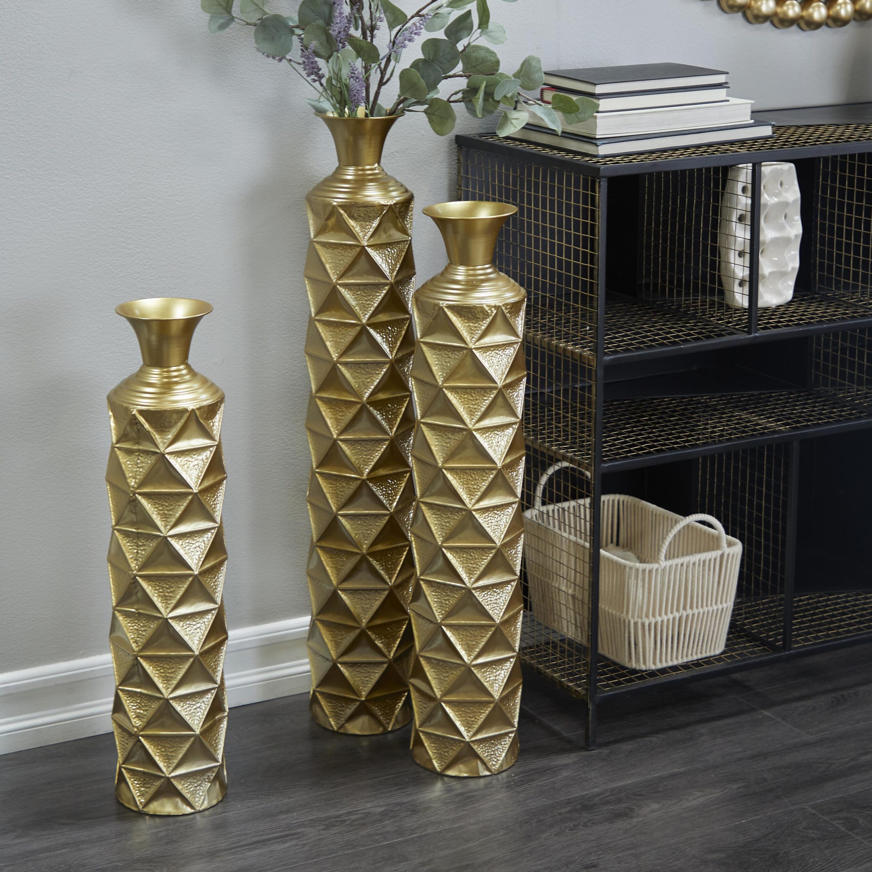 Grayson Lane 70146 Gold Metal Glam Vase