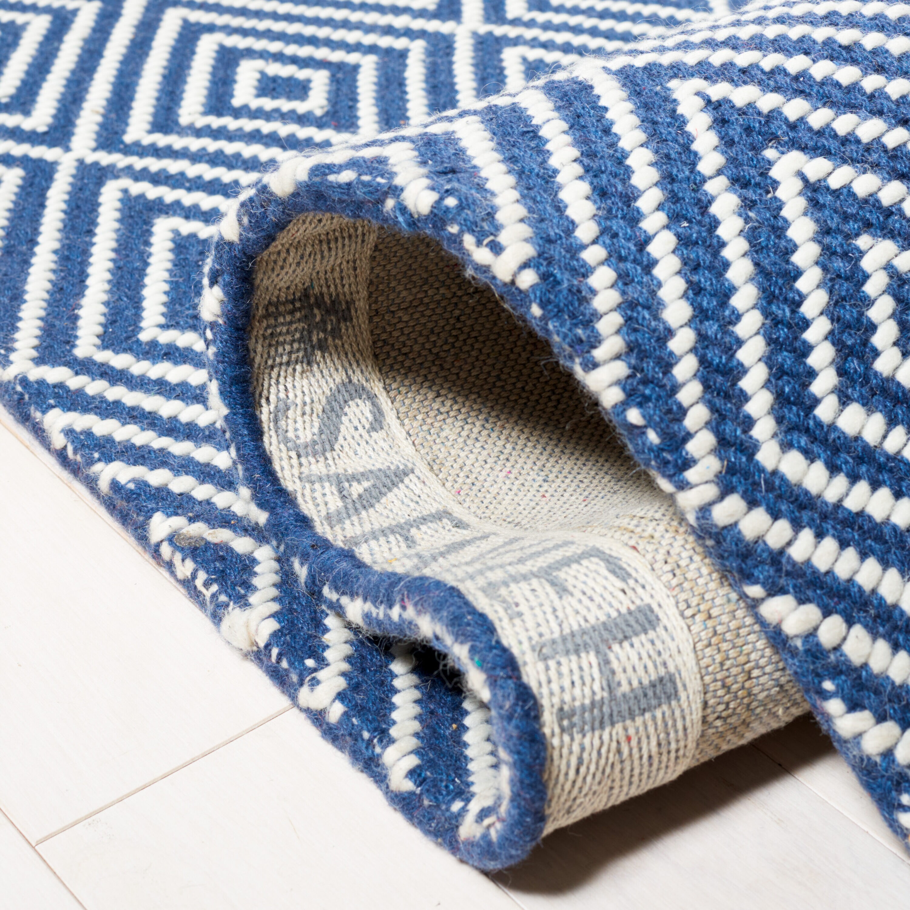 Safavieh WIL715B-5 rugs - View #4