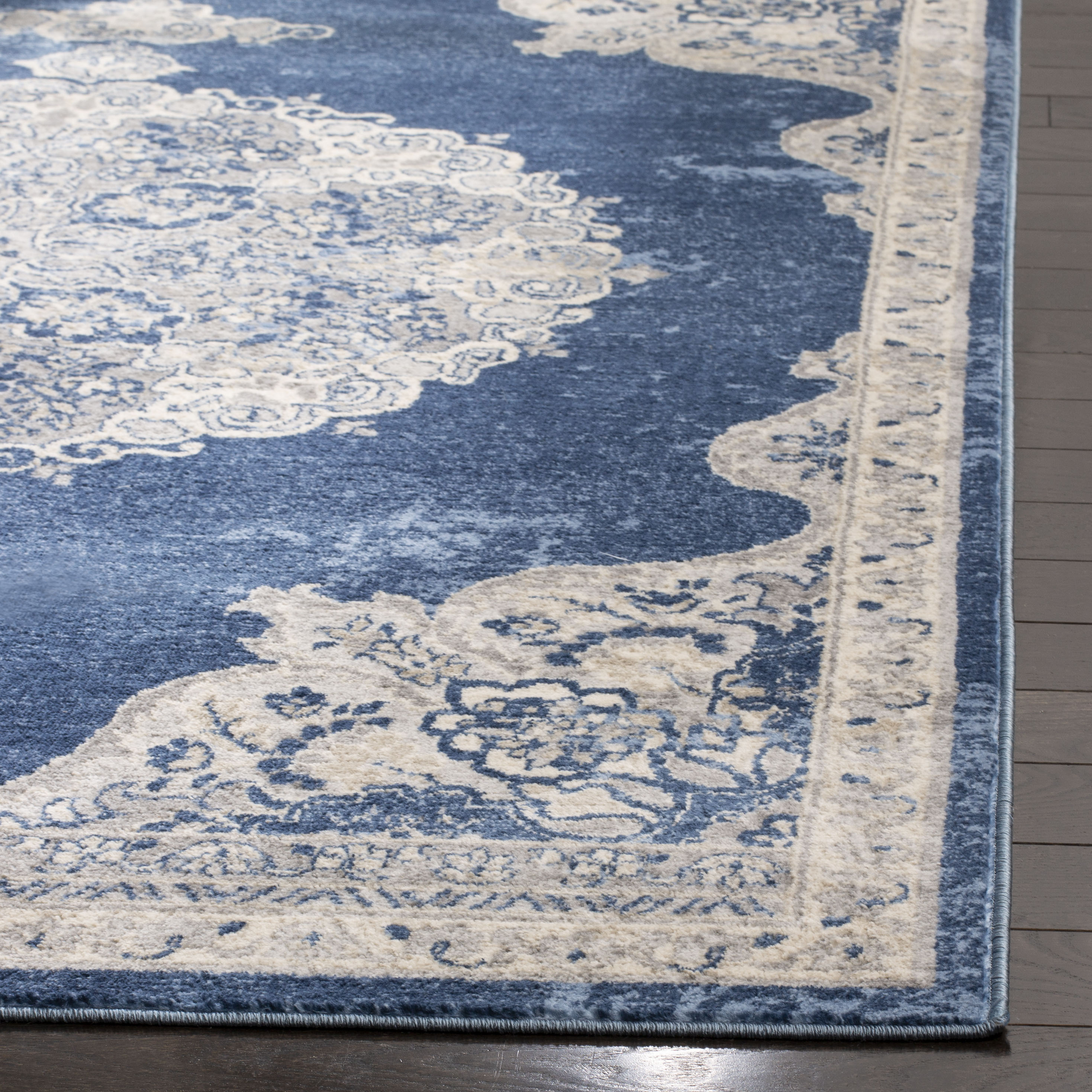 Safavieh BNT867M-9SQ rugs - View #3