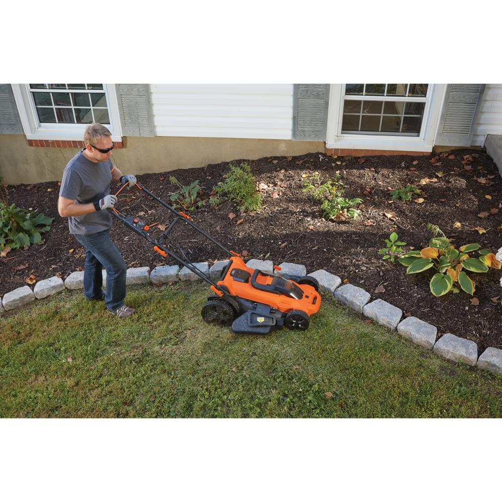 BLACK DECKER 40 volt Max 20 in Push Cordless Lawn Mower 2.5 Ah at