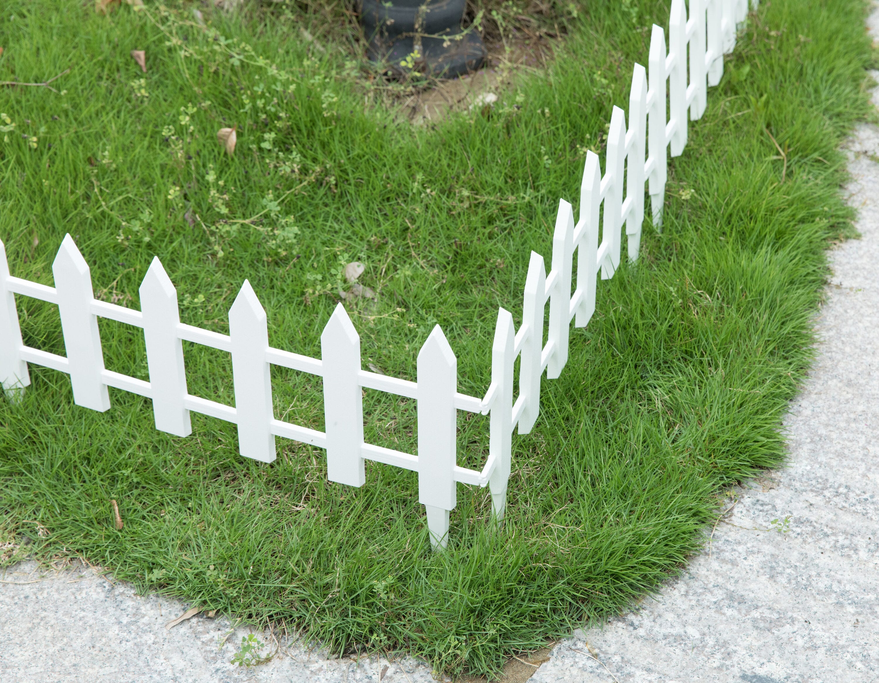 Gardenised 2 Ft H X 2 Ft W White Vinyl Picket Fence Gate Unassembled   42484065 