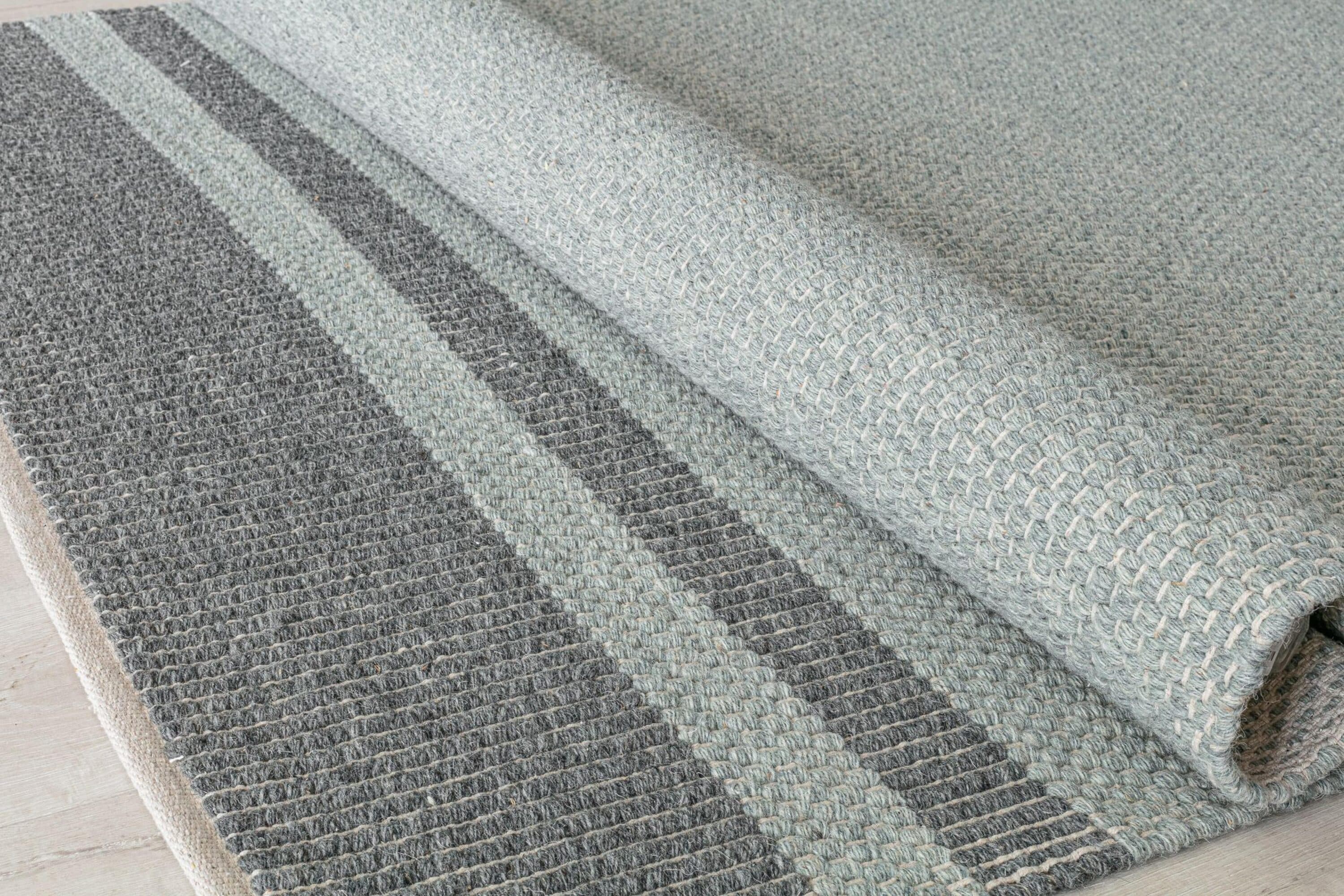 Green and Gray Wool Flat Woven 5' x 7' Striped Area Rug