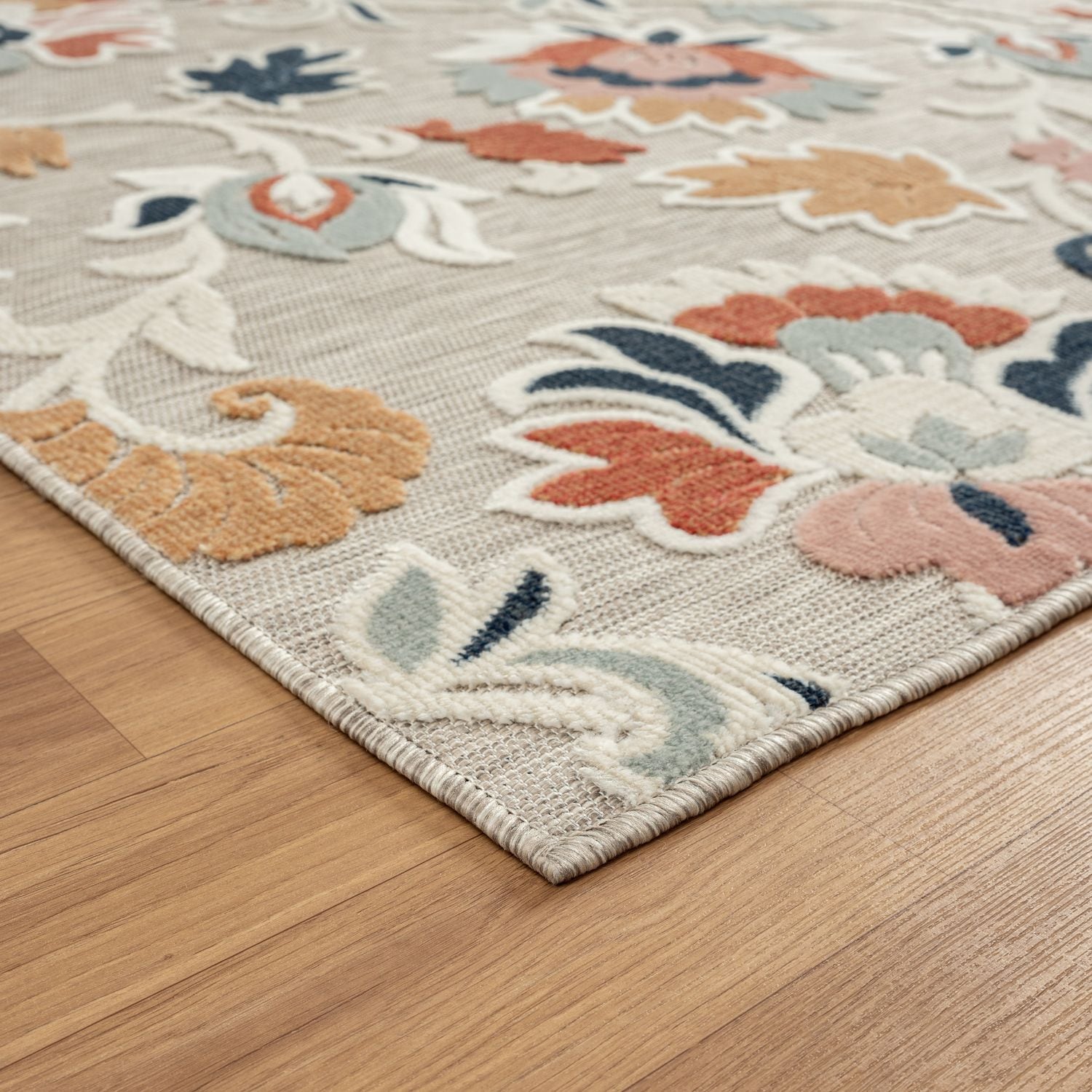 Gray Floral Synthetic Reversible 5' x 7' Area Rug