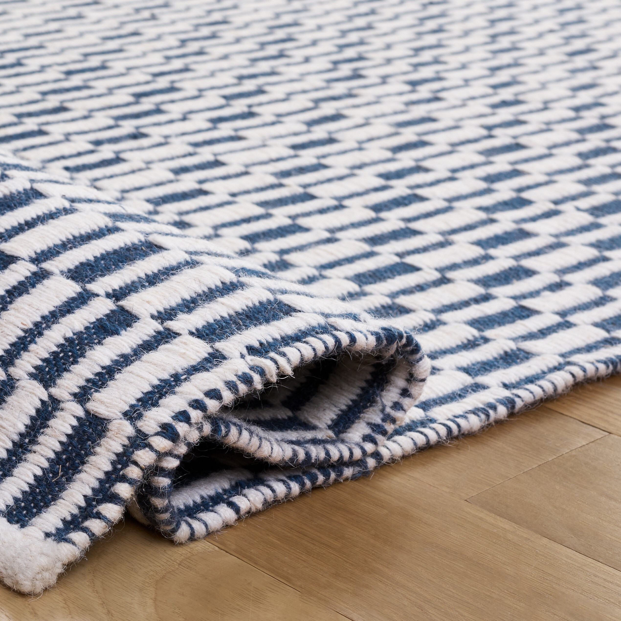 Safavieh VRM910N-5 rugs - View #5