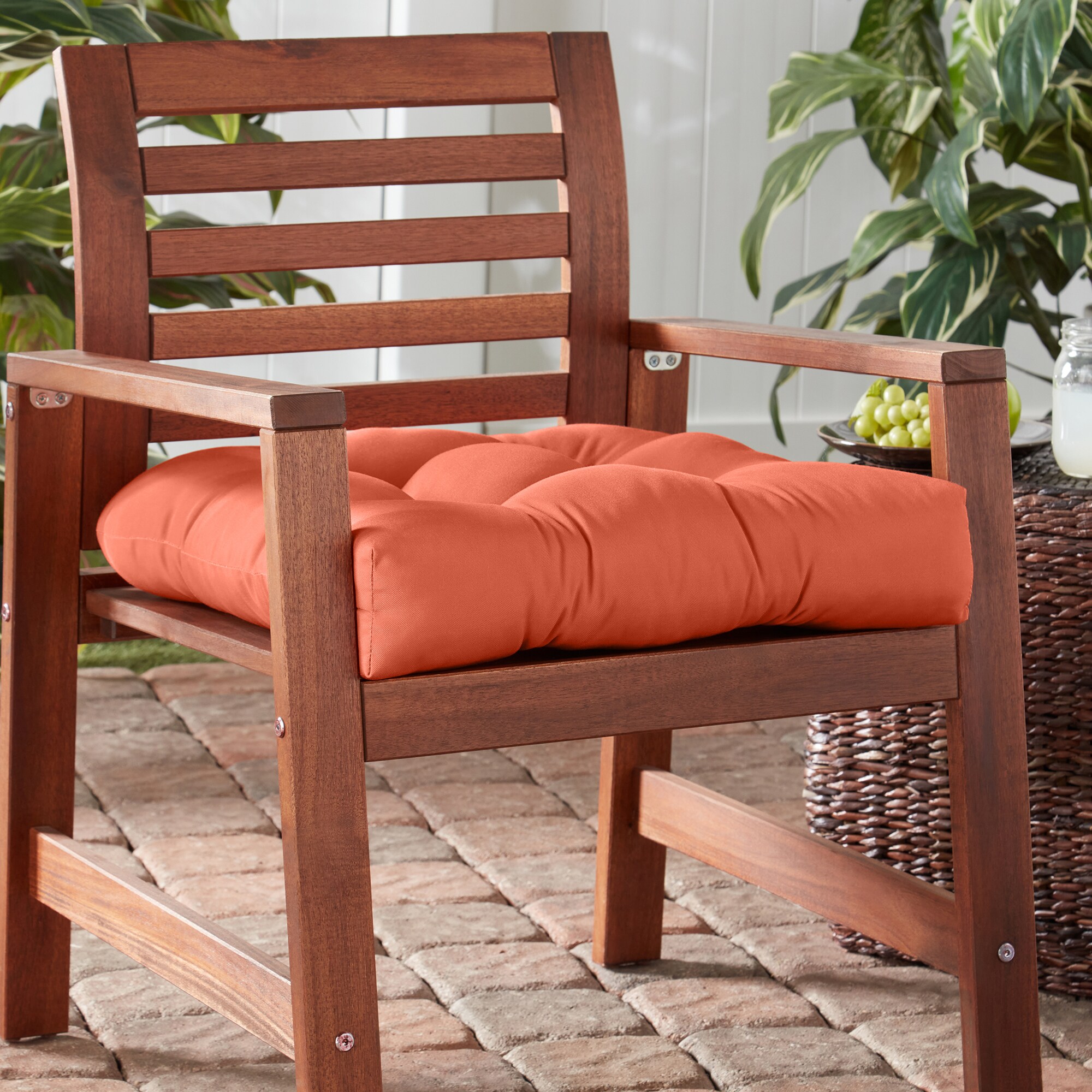 Rust outdoor chair discount cushions