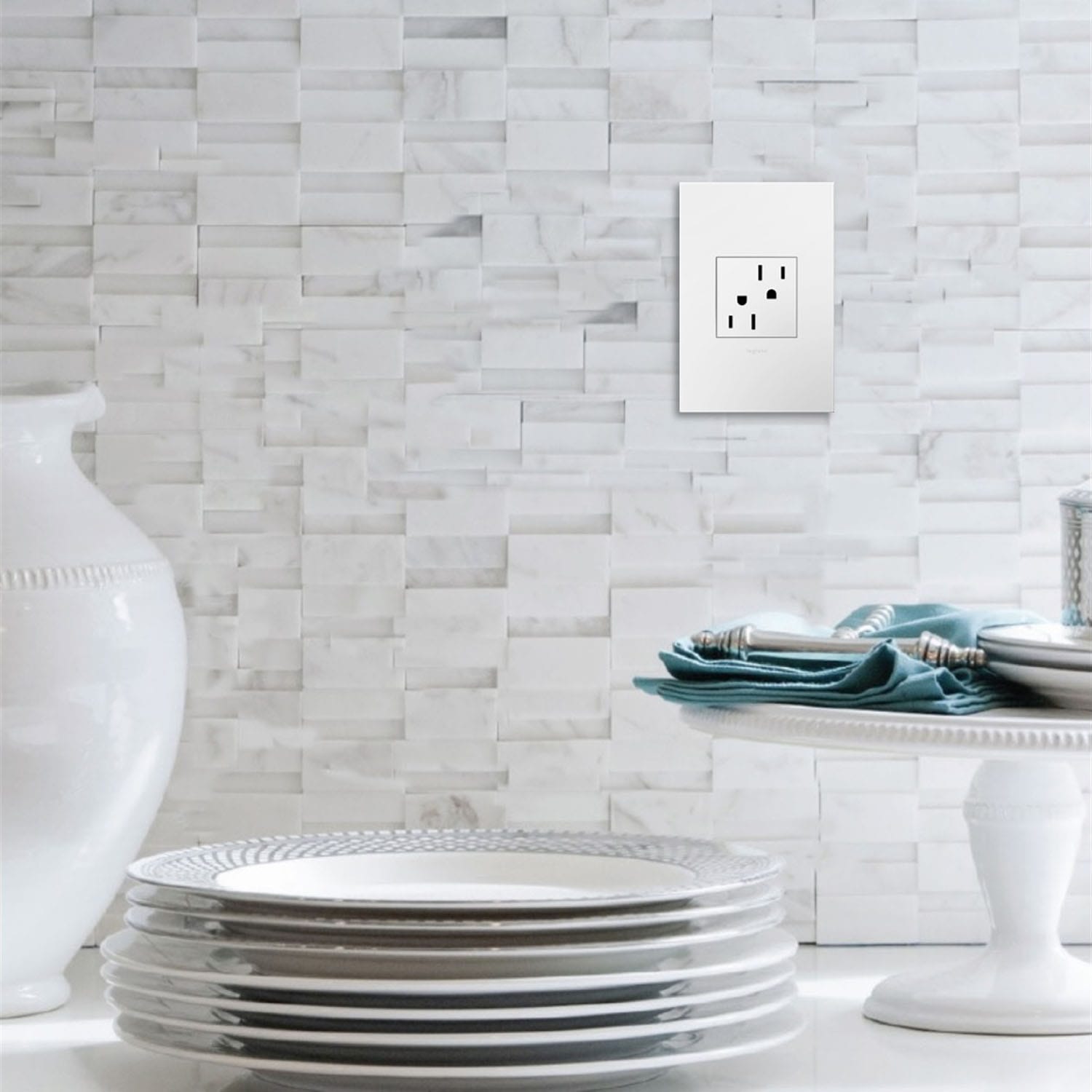 Legrand ARTR152W4WP receptacles - View #7