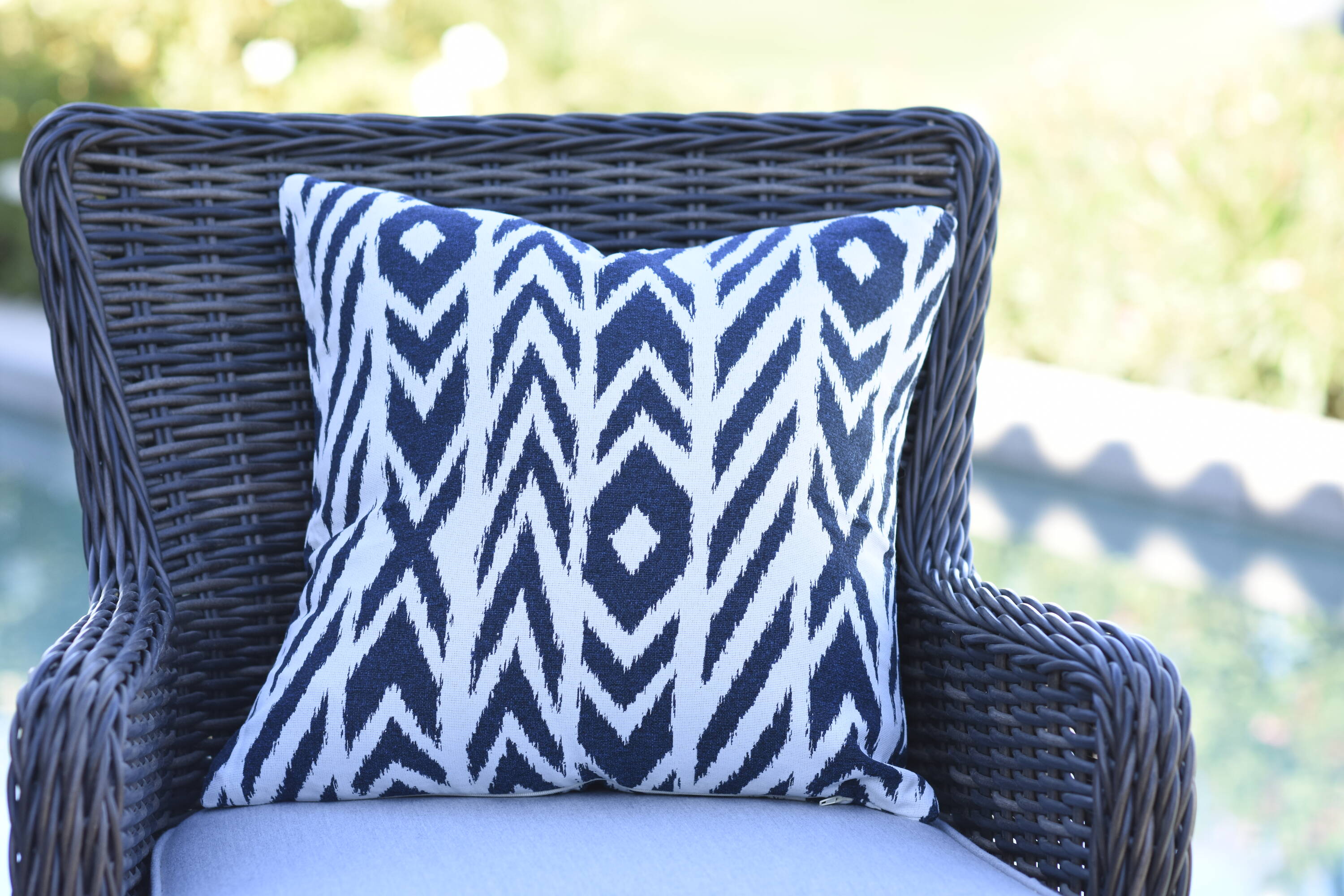 Astella TP18-FA43 Outdoor-Accent-Pillows - View #4