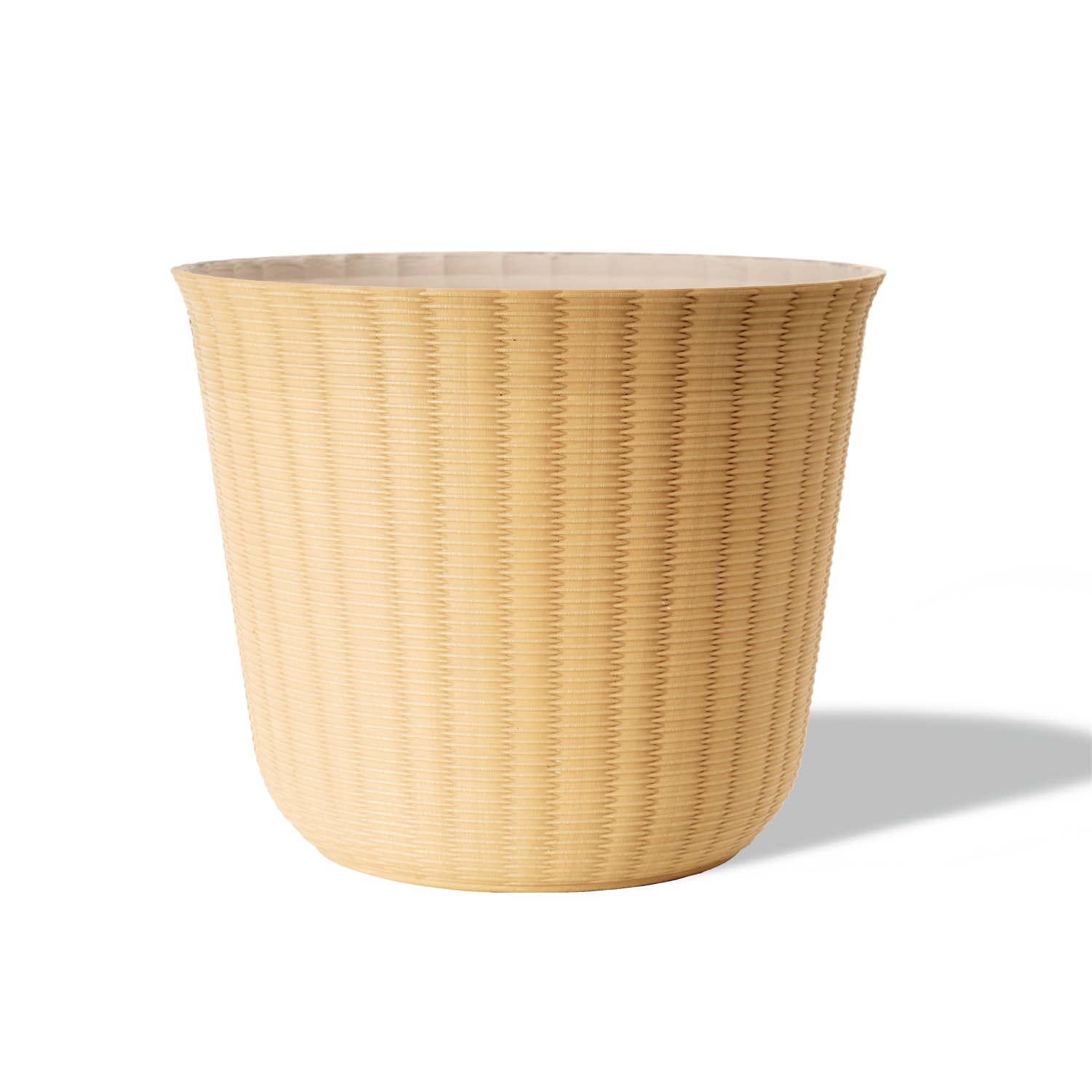 Style Selections DP2151R Round 9.0-in W Yellow Recycled plastic Indoor/Outdoor Planter