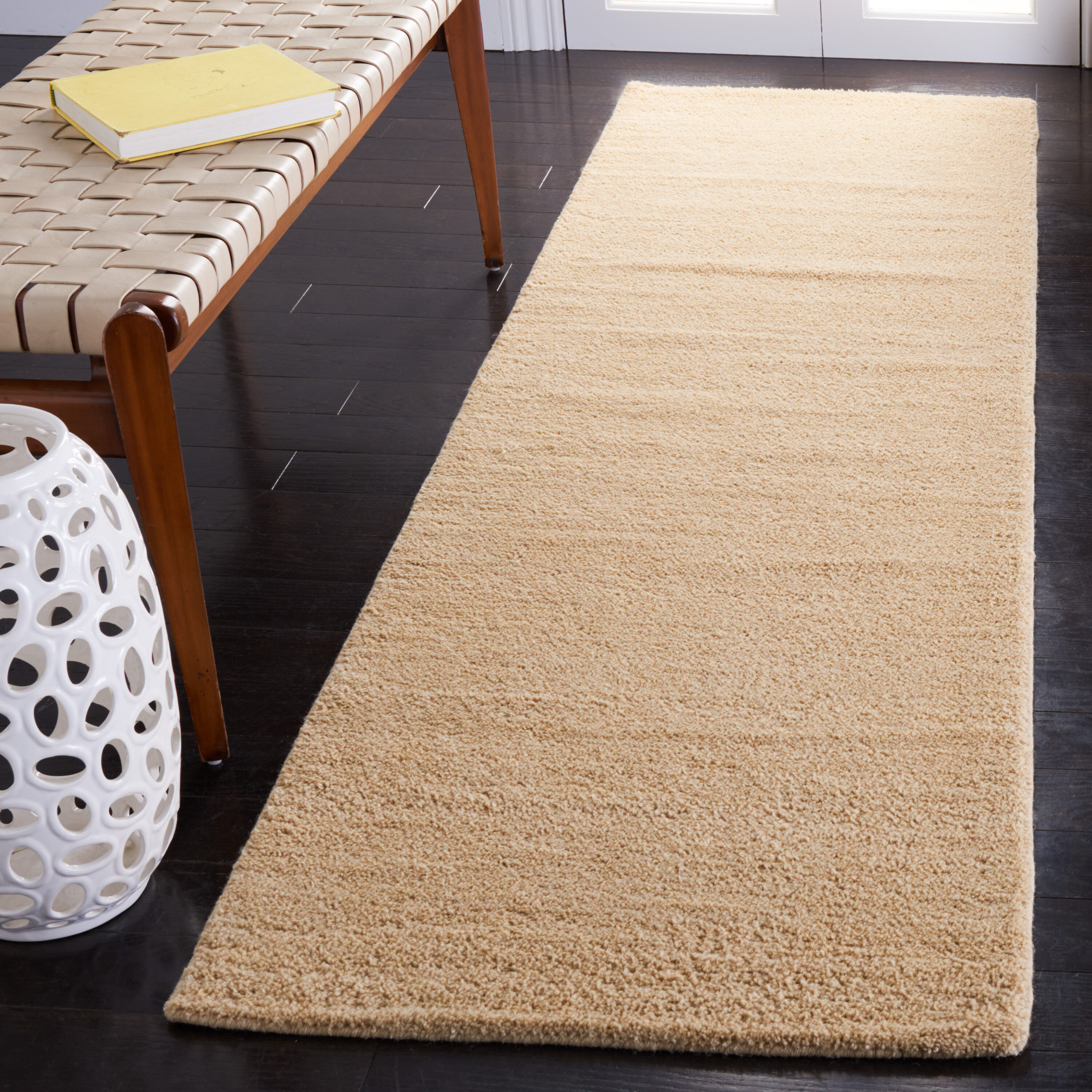  Himalaya 610 Beige Solid / Tonal 2ft-3in x 10ft Runner Rug