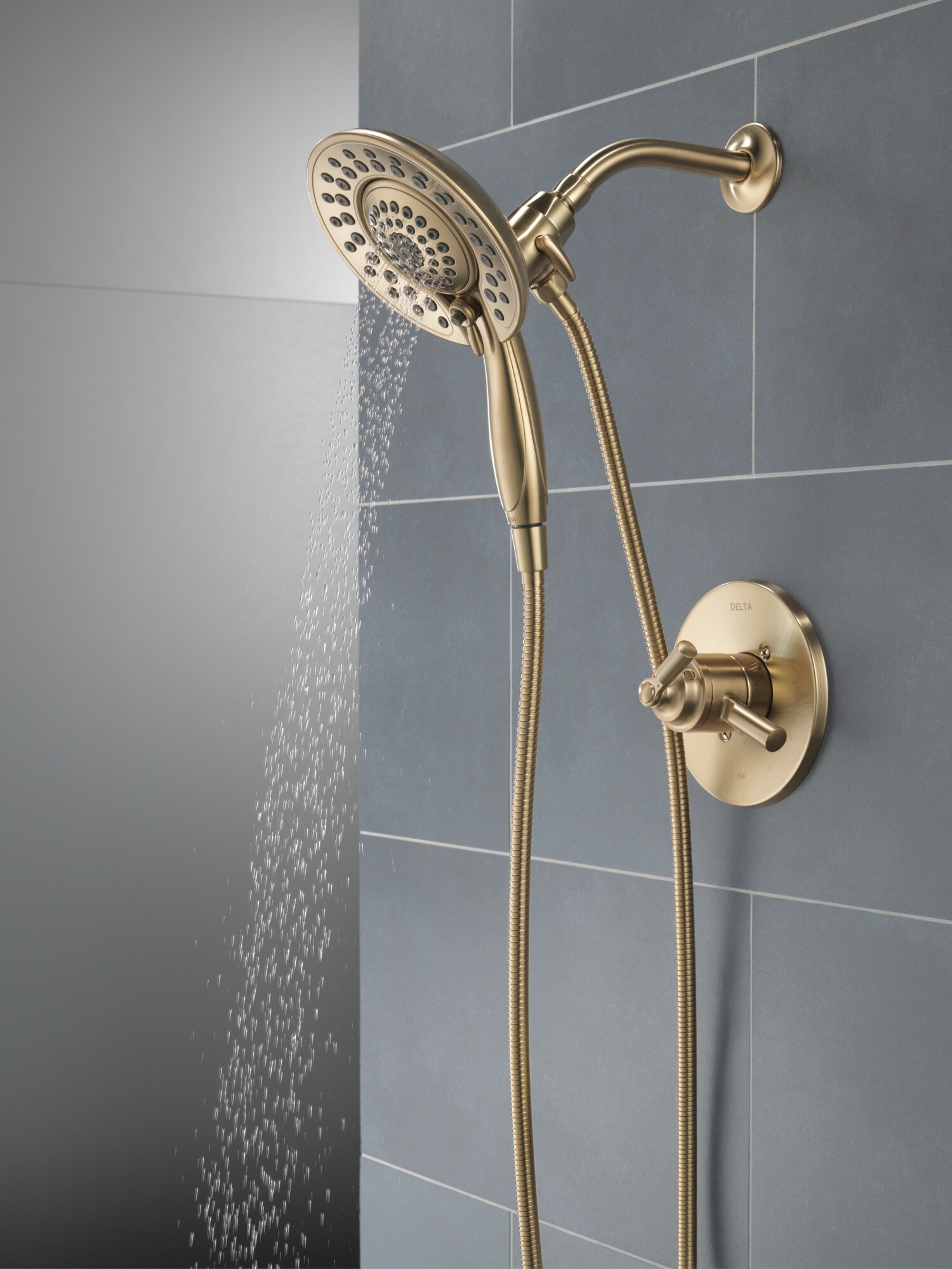 Delta Saylor Champagne Bronze 2-handle Multi-function Round Shower ...