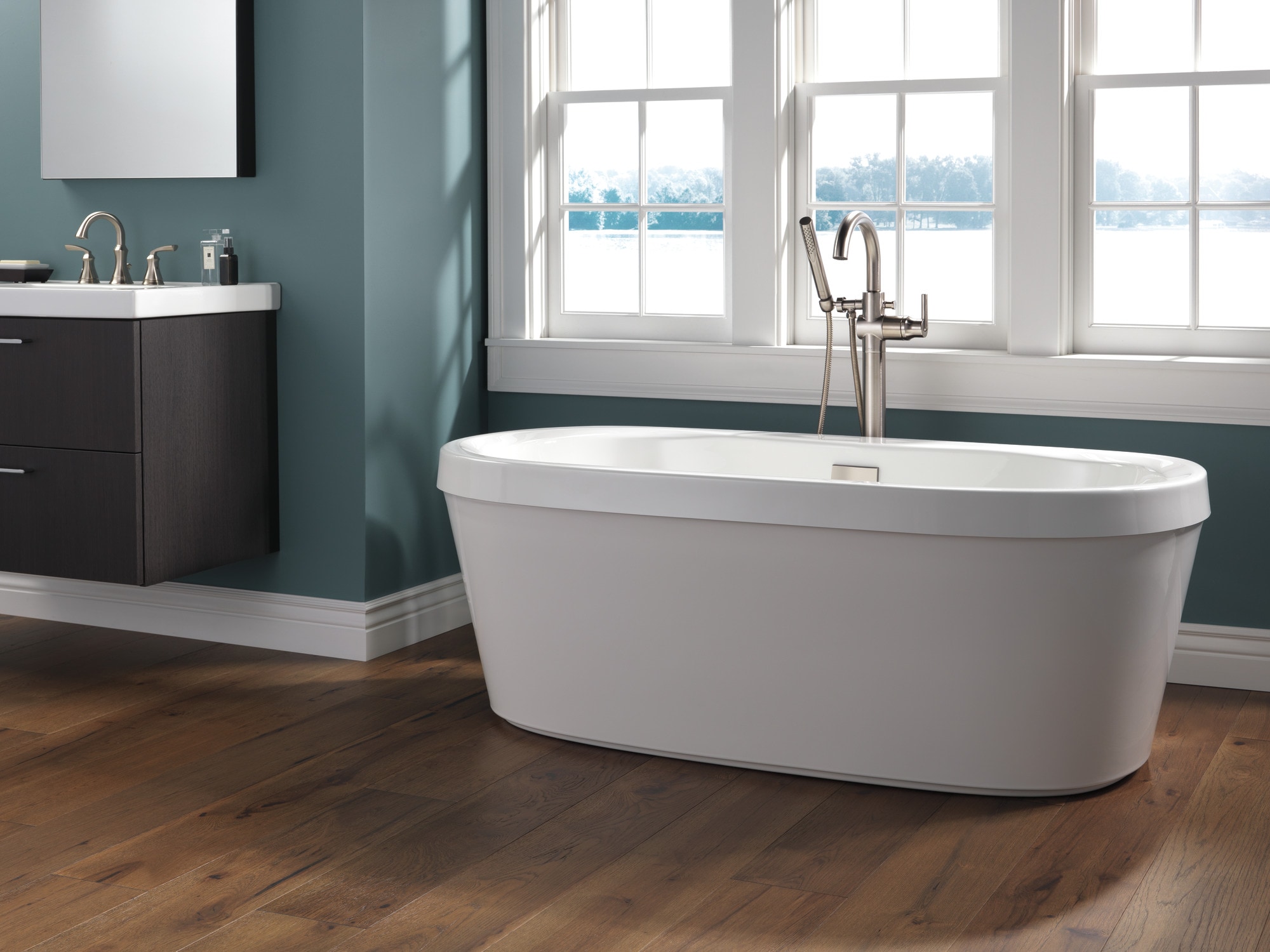Stainless Steel Freestanding Tub Filler with Handshower