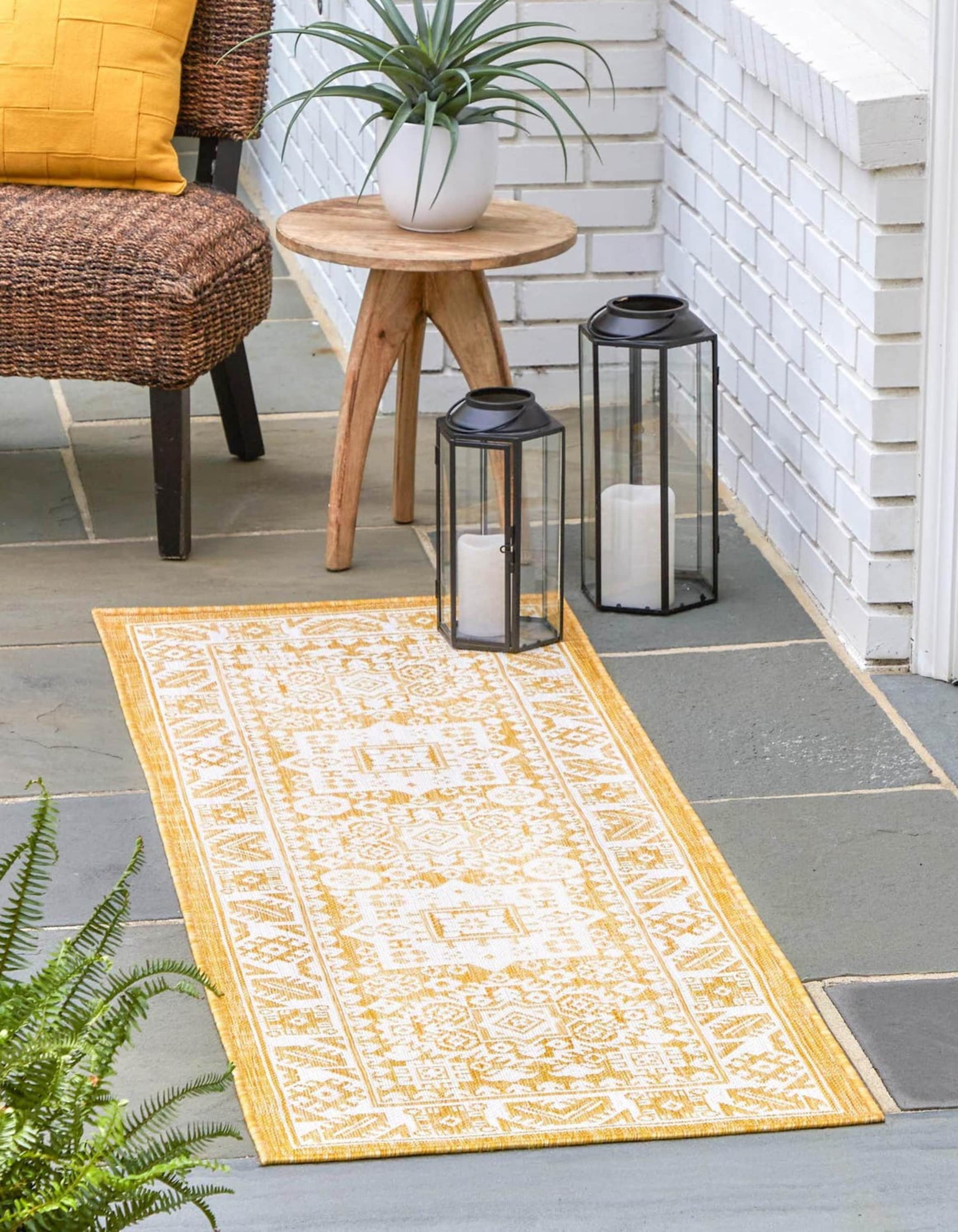 Unique Loom 3162660 Outdoor Aztec 3 x 12 (ft) Loomed Polypropylene Yellow Rectangular Indoor/Outdoor Border Runner rug