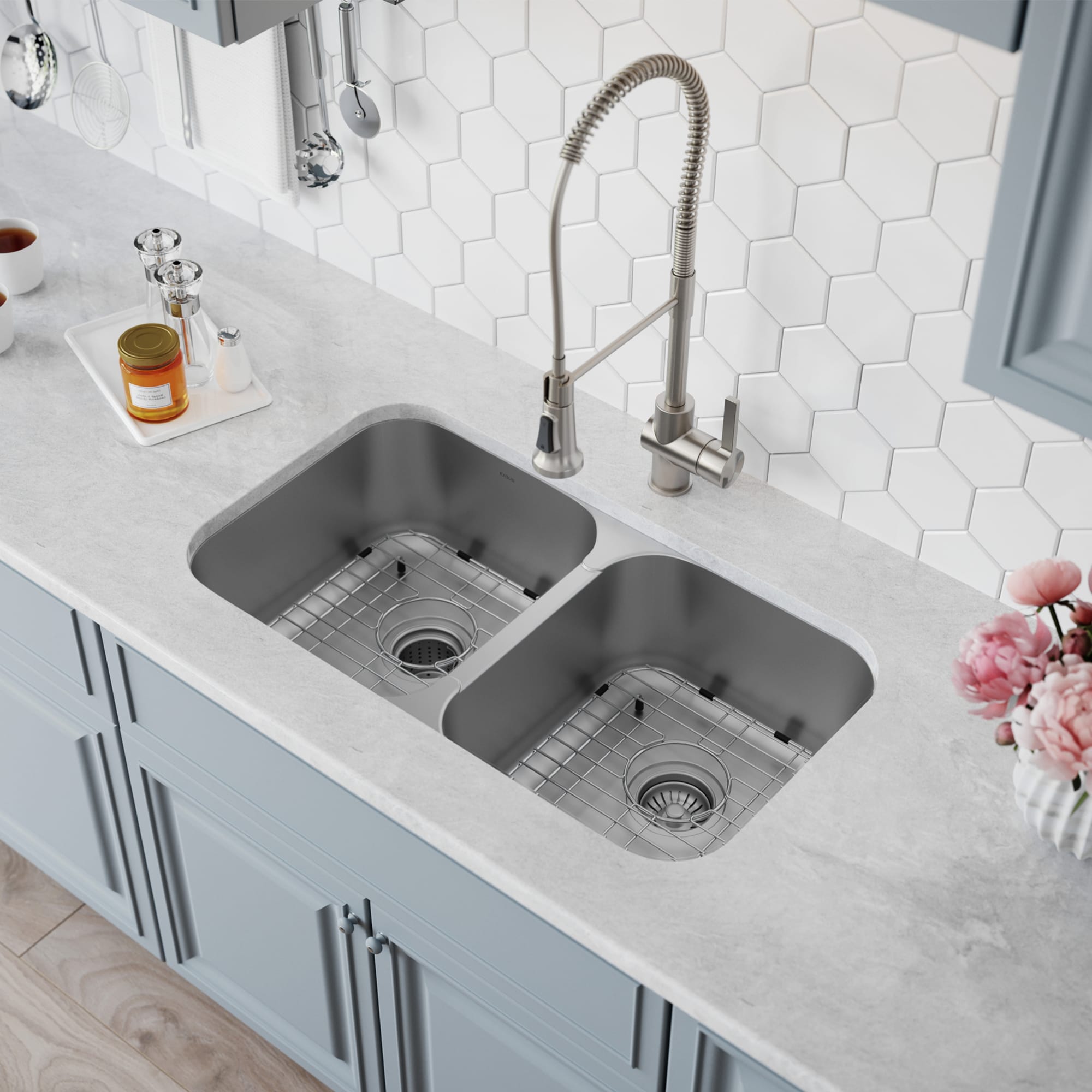  KBU29 Kitchen-Sinks - View #3