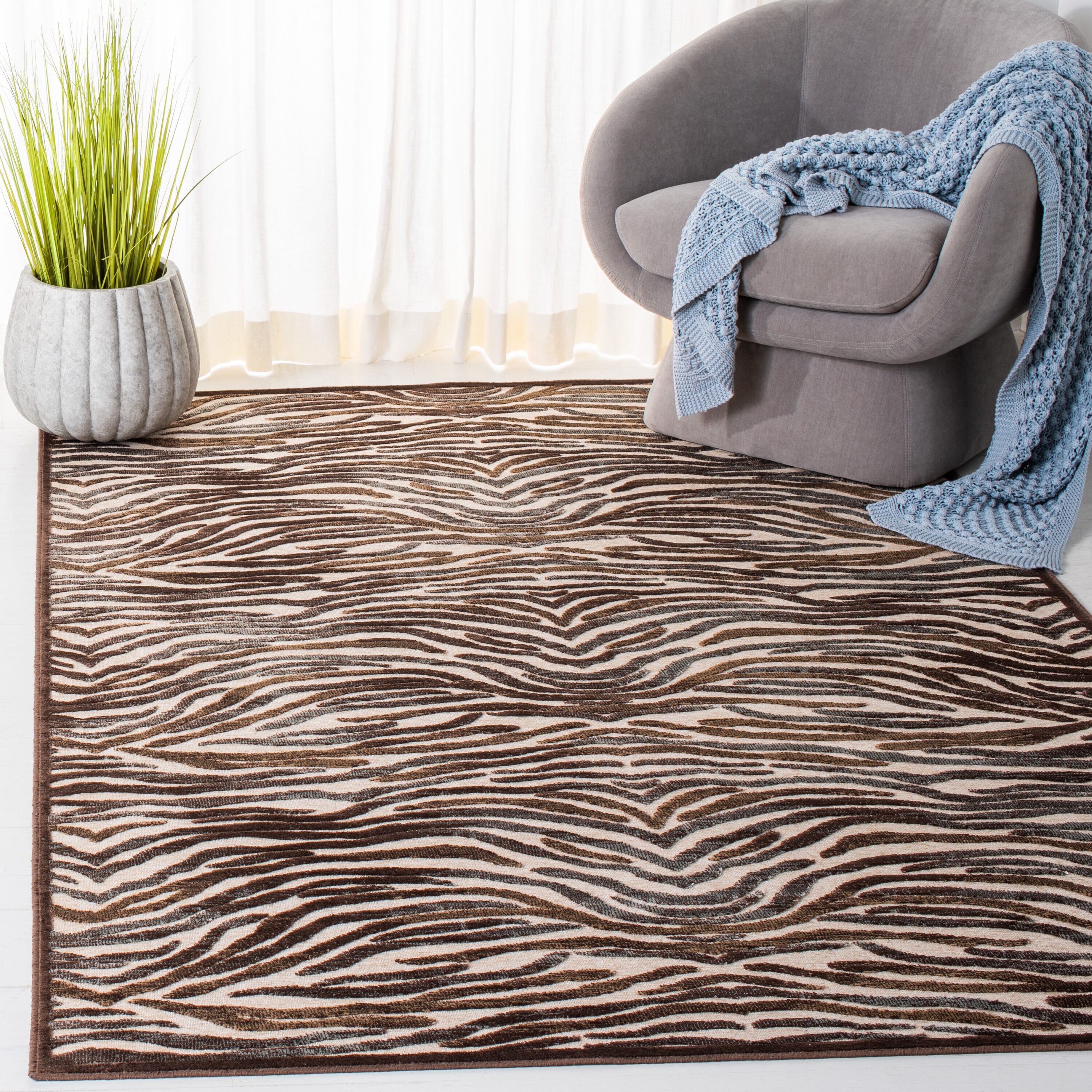 Safavieh - Paradise 305-1340 Cream Brown 5 x 8 Rectangular Area rug