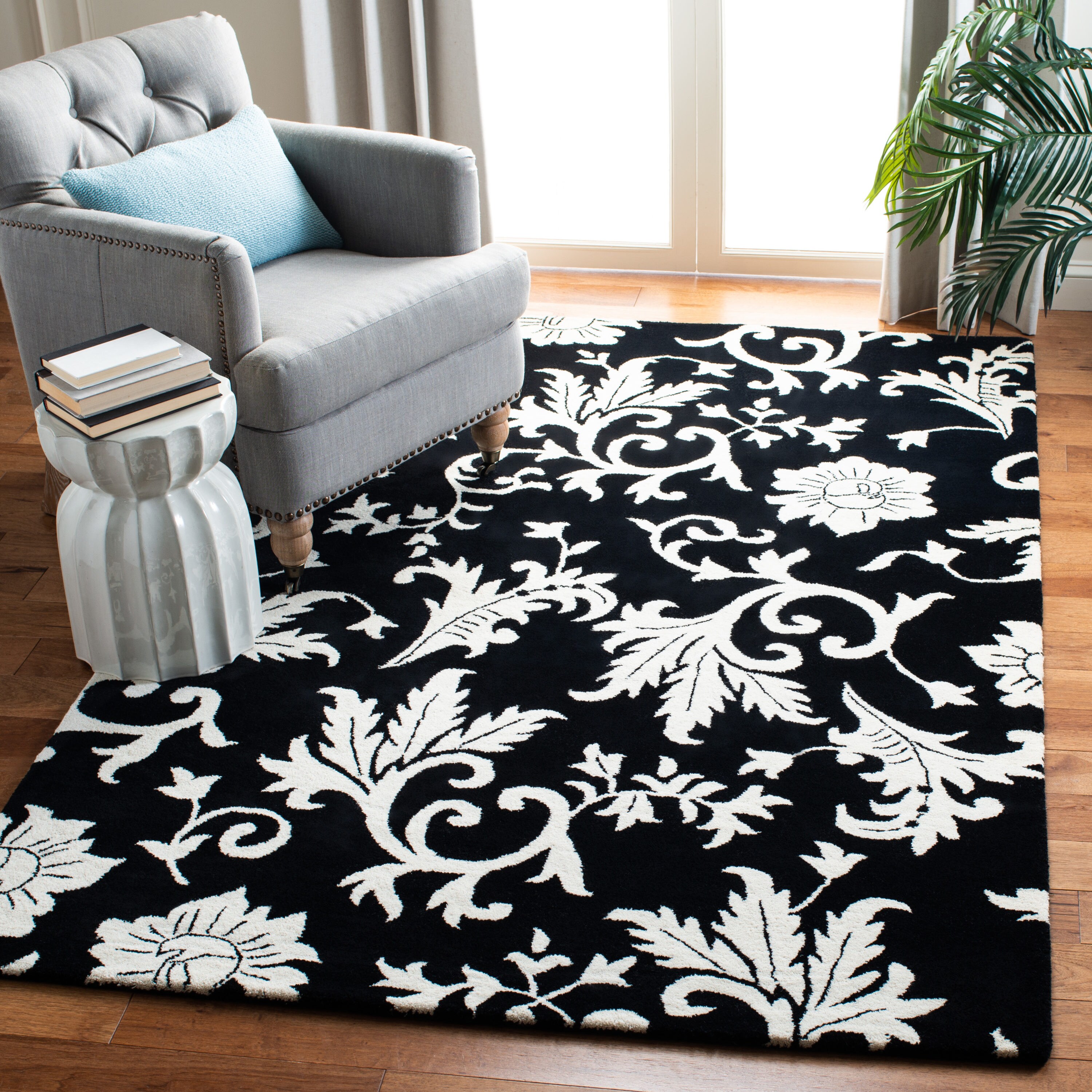 Safavieh SOH212A-4 rugs - View #2