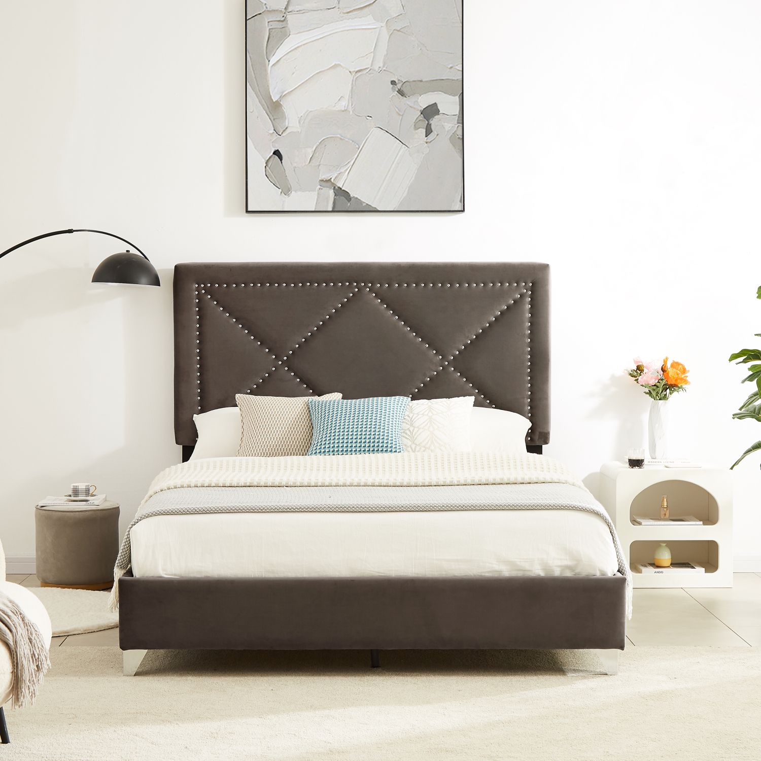 JASMODER W130254229 Brown Queen Composite Platform Bed