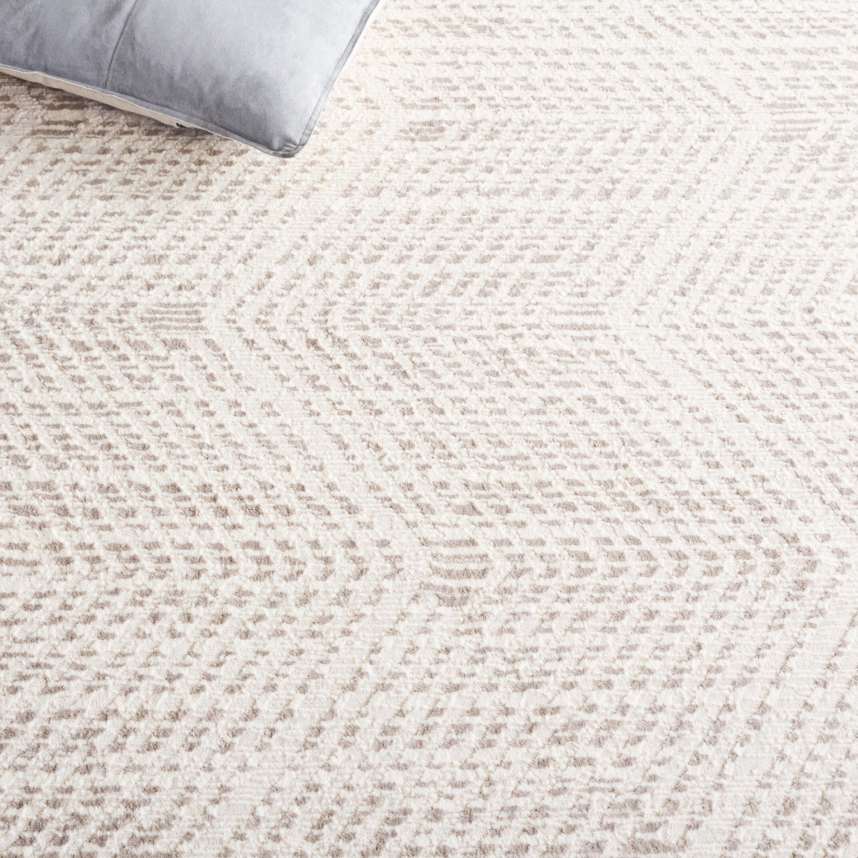 Safavieh REV120A-7SQ rugs - View #4