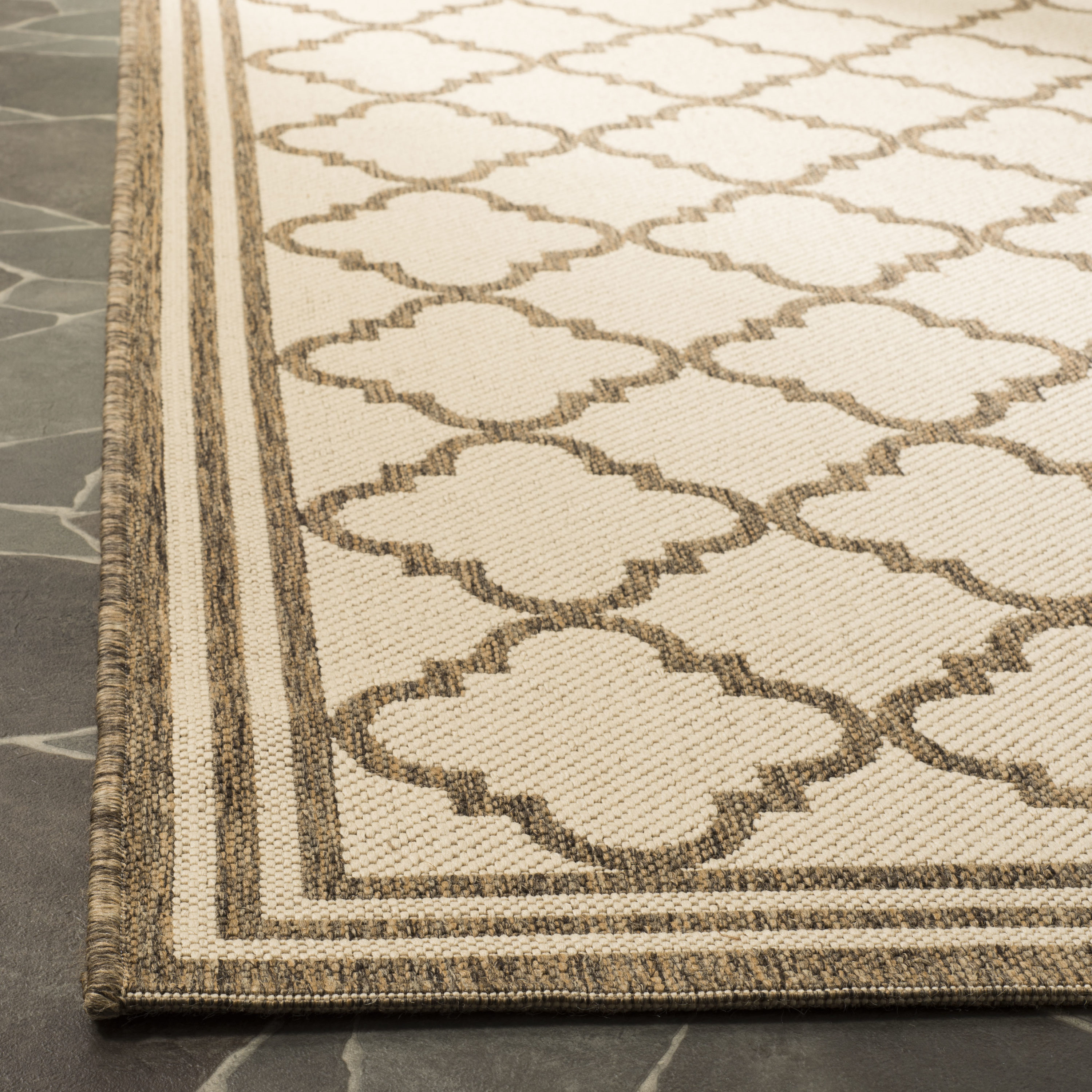 Safavieh LND121C-6SQ rugs - View #3