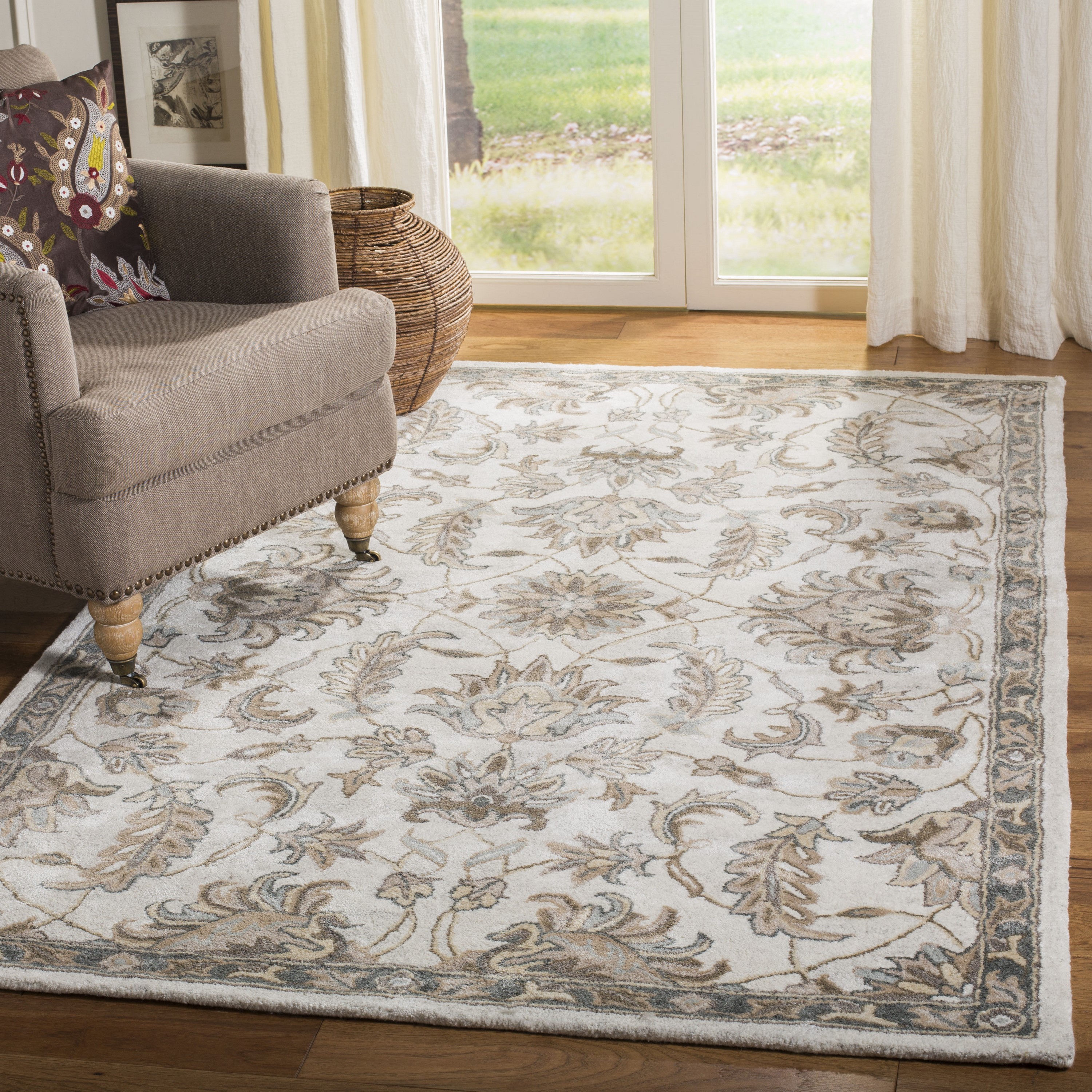 Safavieh BEL924A-24 Bella Enid 3 x 4 (ft) Tufted Synthetic Ivory/Light Gray Rectangular Indoor Floral/Botanical Vintage Throw rug