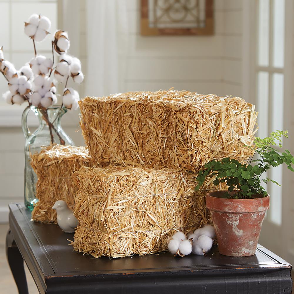 FloraCraft Barley Straw 35 sq. ft. (at 3-in to 4-in depth) in the