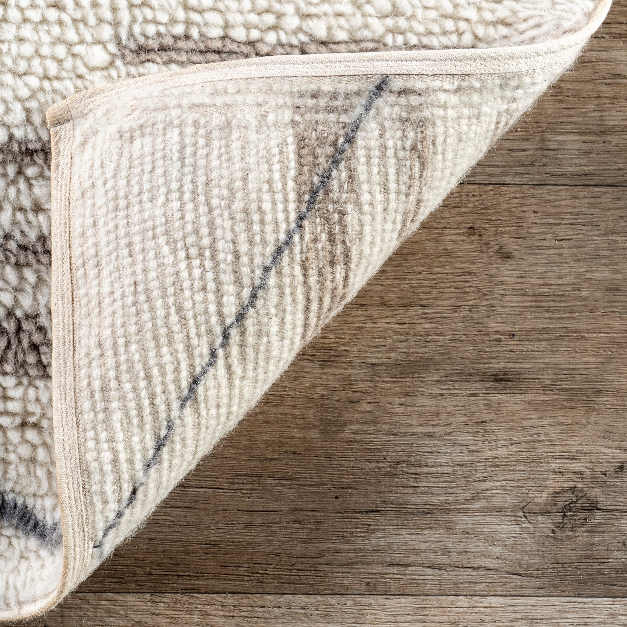 Ivory and Gray Stripe Wool 4' x 6' Washable Area Rug