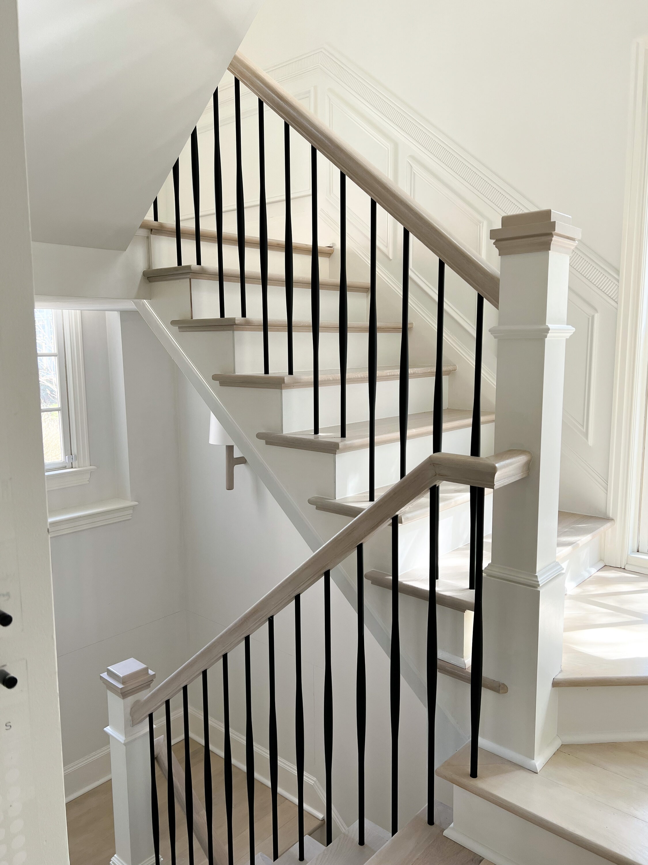L.J. Smith Stair Systems LIH-HOL65544-LSB Interior-Stairpart-Balusters - View #5