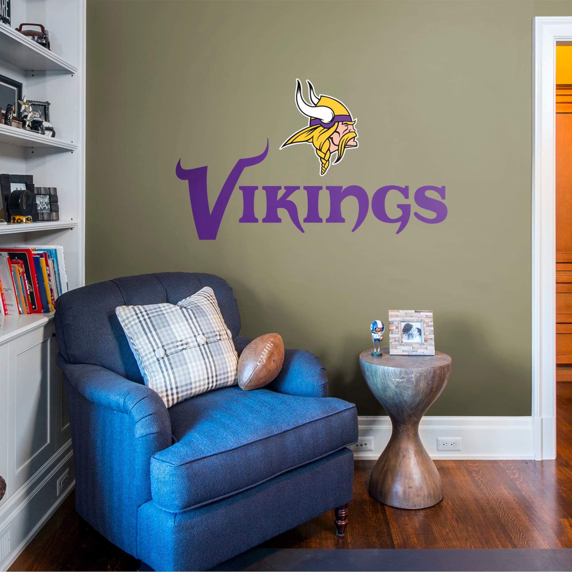 Fathead 14-14379-P 32-Inches W x 50-Inches H Self-adhesive Multiple colors/finishes Sports Wall Decal