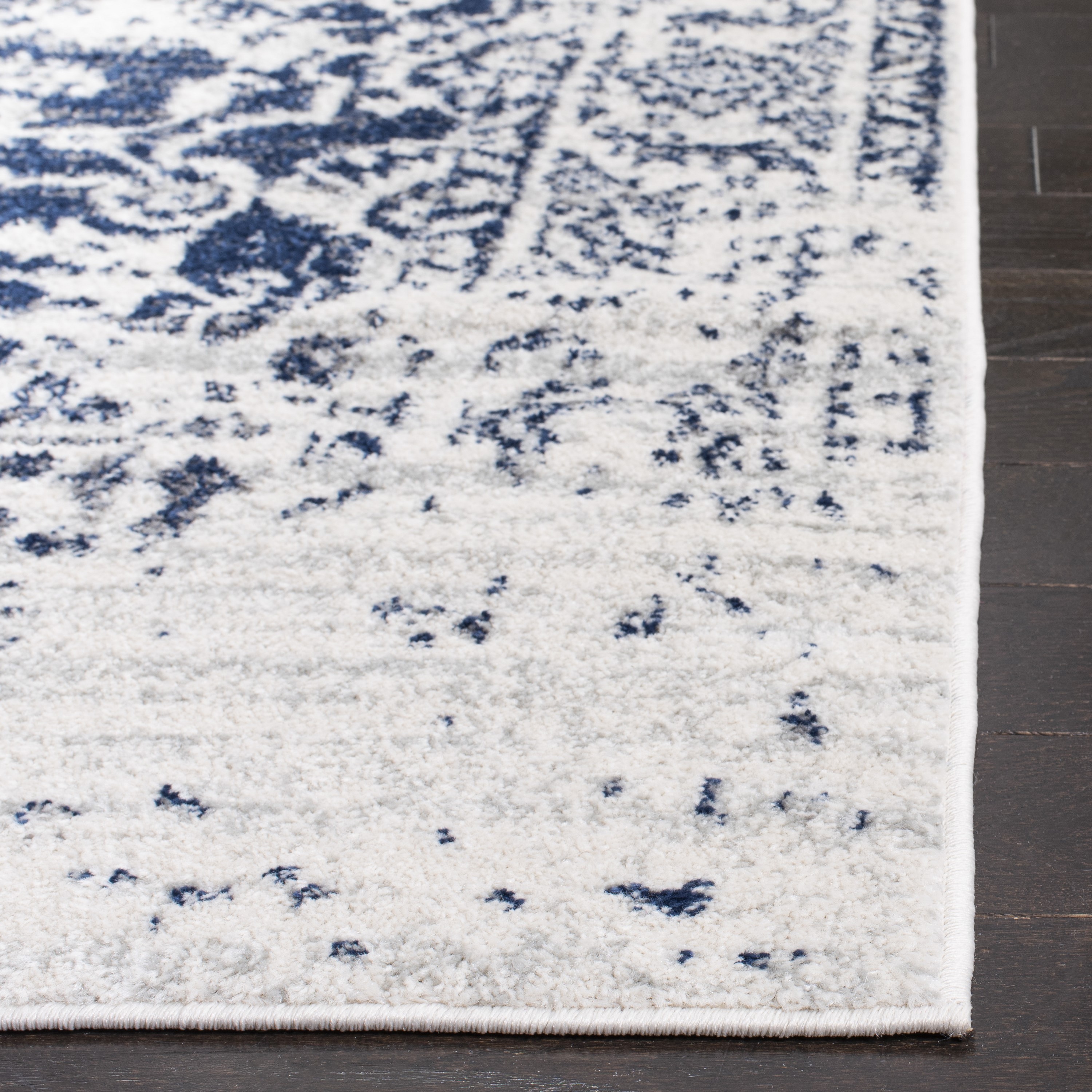 Safavieh MAD603D-24 rugs - View #4