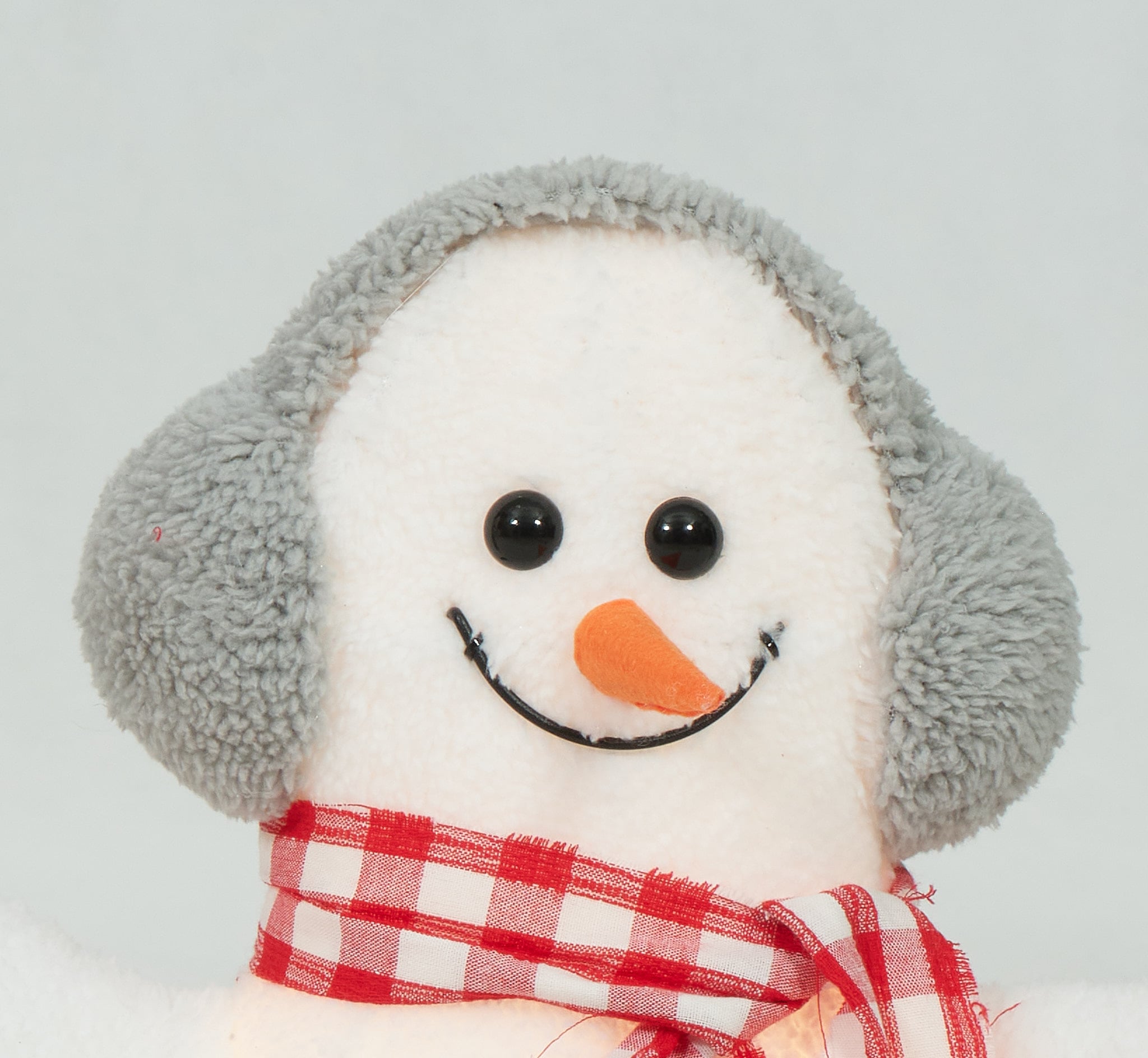 Prelit White Plush Snowman Family Winter Sculpture Set