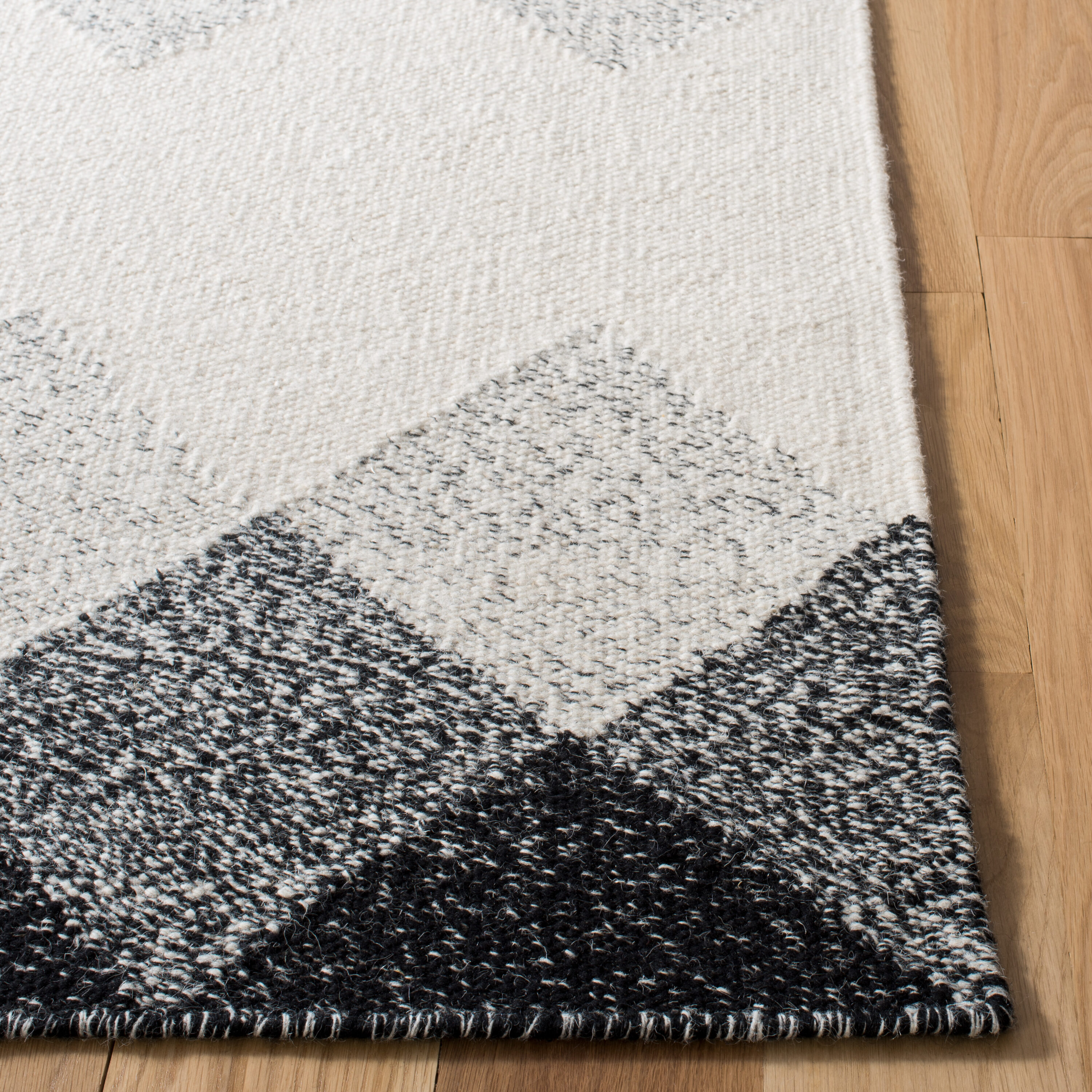 Safavieh KLM153A-29 rugs - View #5