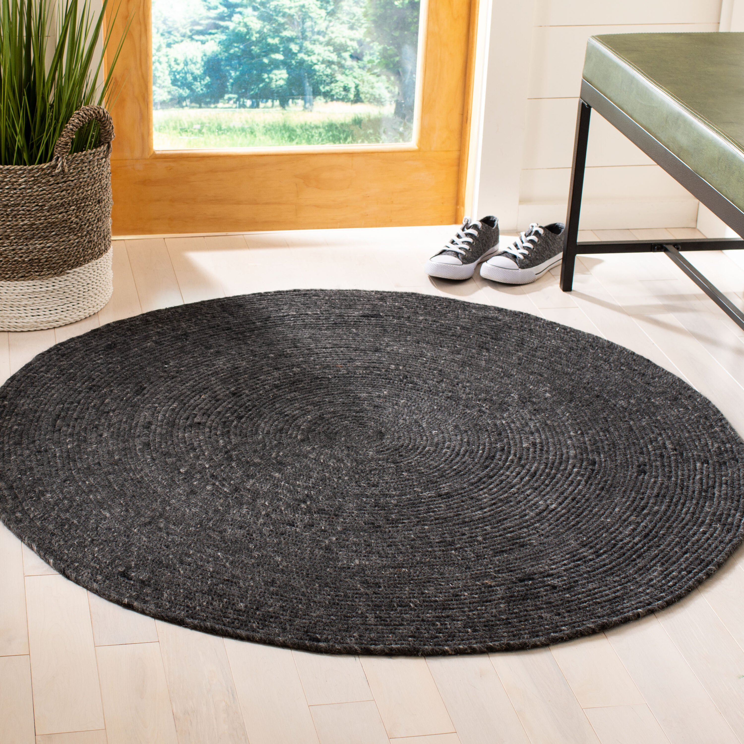  Braided 901 Black Solid/Tonal 4ft x 4ft Round Rug