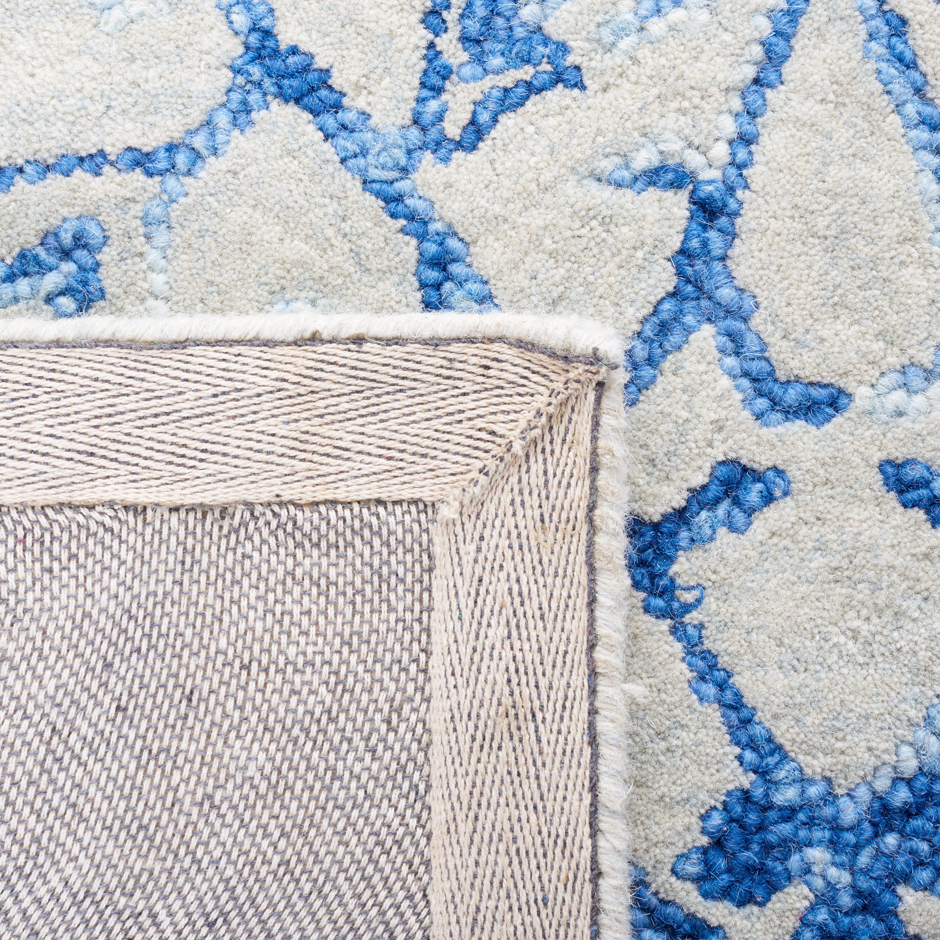 Safavieh MET255M-4 rugs - View #3