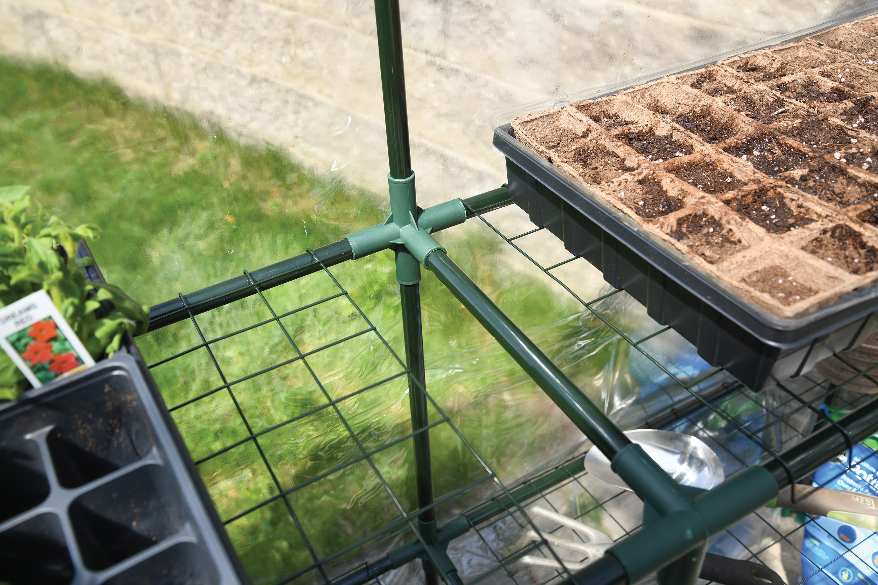 Miracle-Gro 70527 greenhouses - View #12