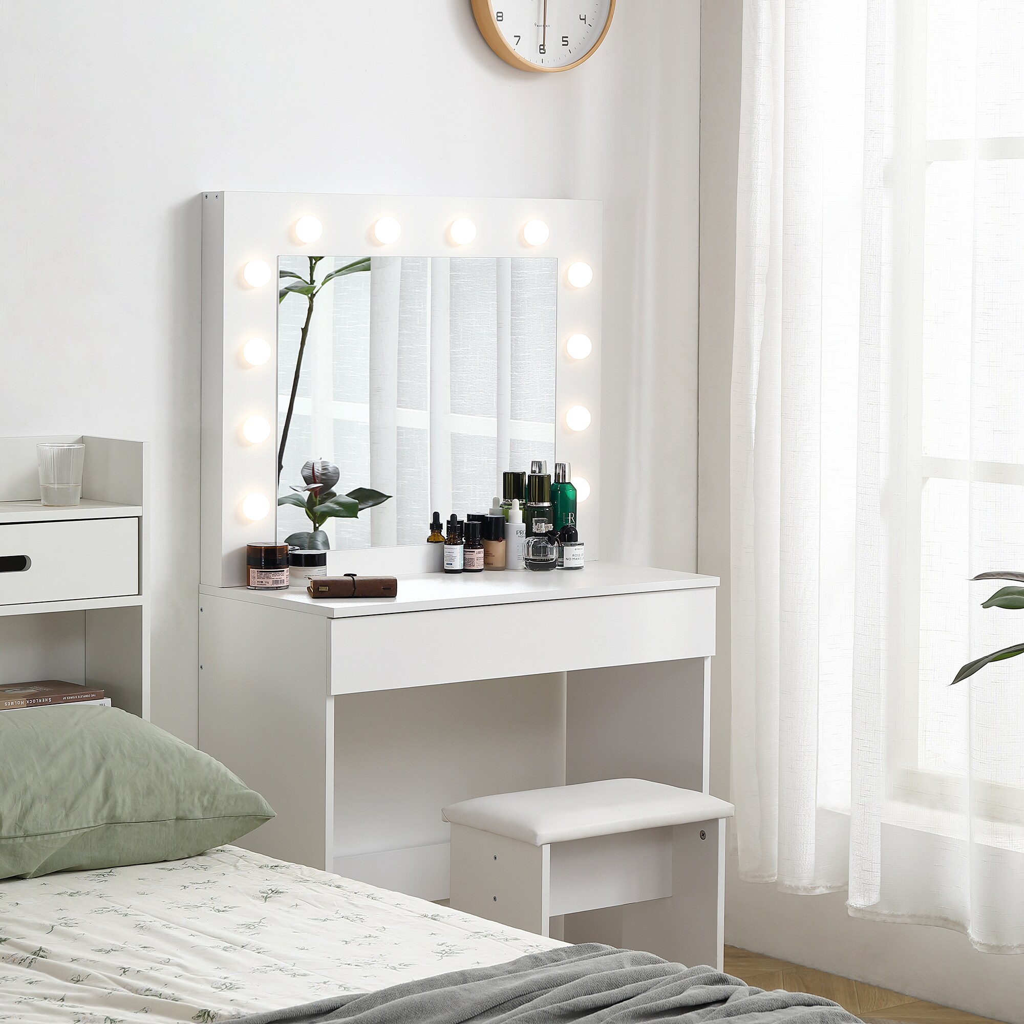 Mondawe OR-97AAK-US Bedroom-Vanities - View #2