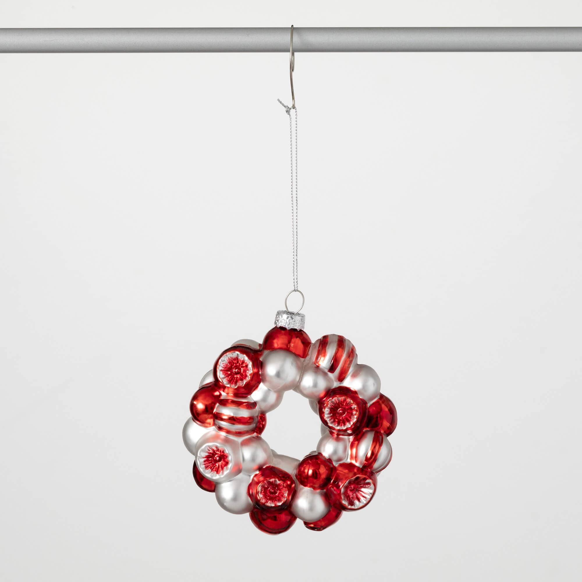 Sullivans OR10934 Red Ball Standard Indoor Ornament
