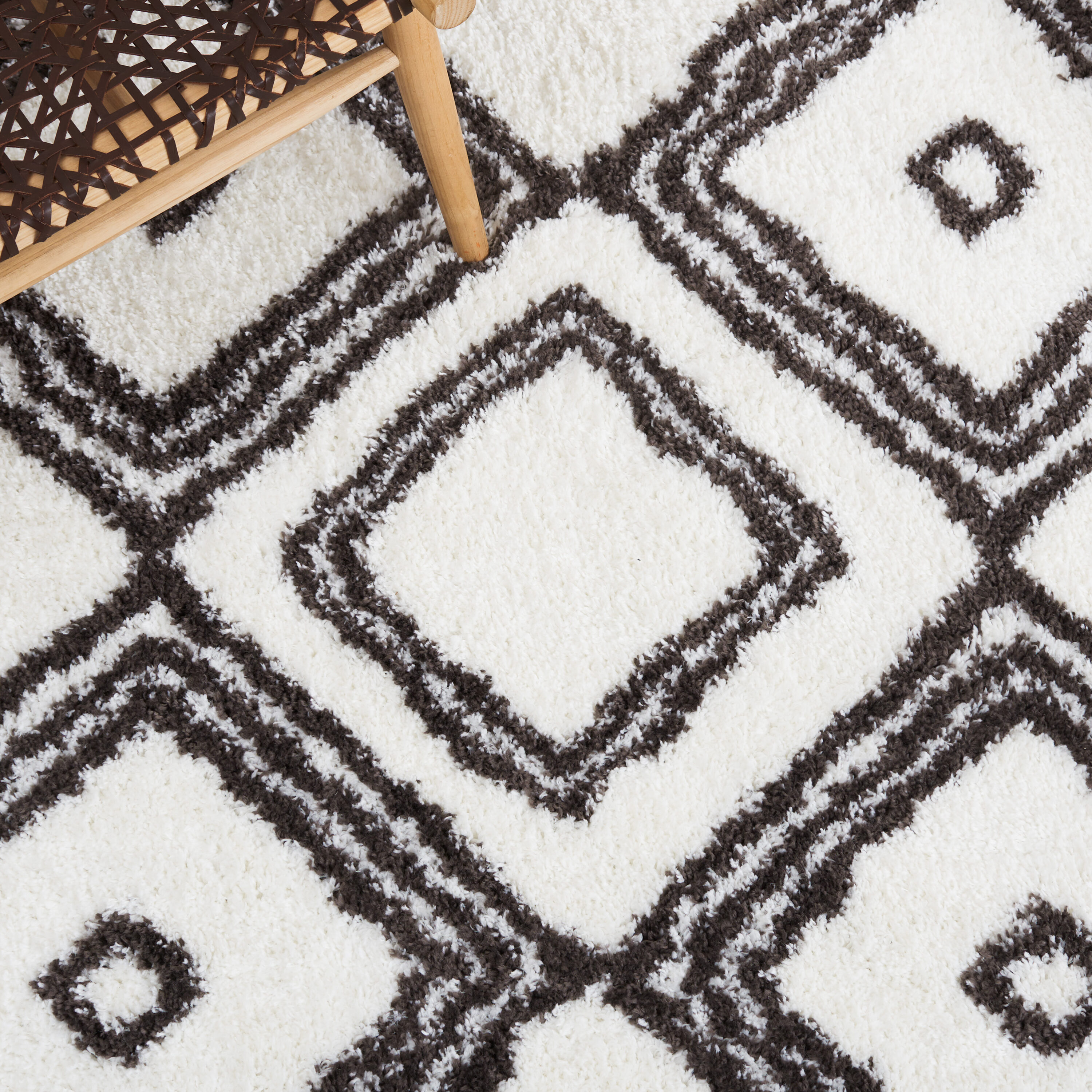 Safavieh BER591A-28 rugs - View #7